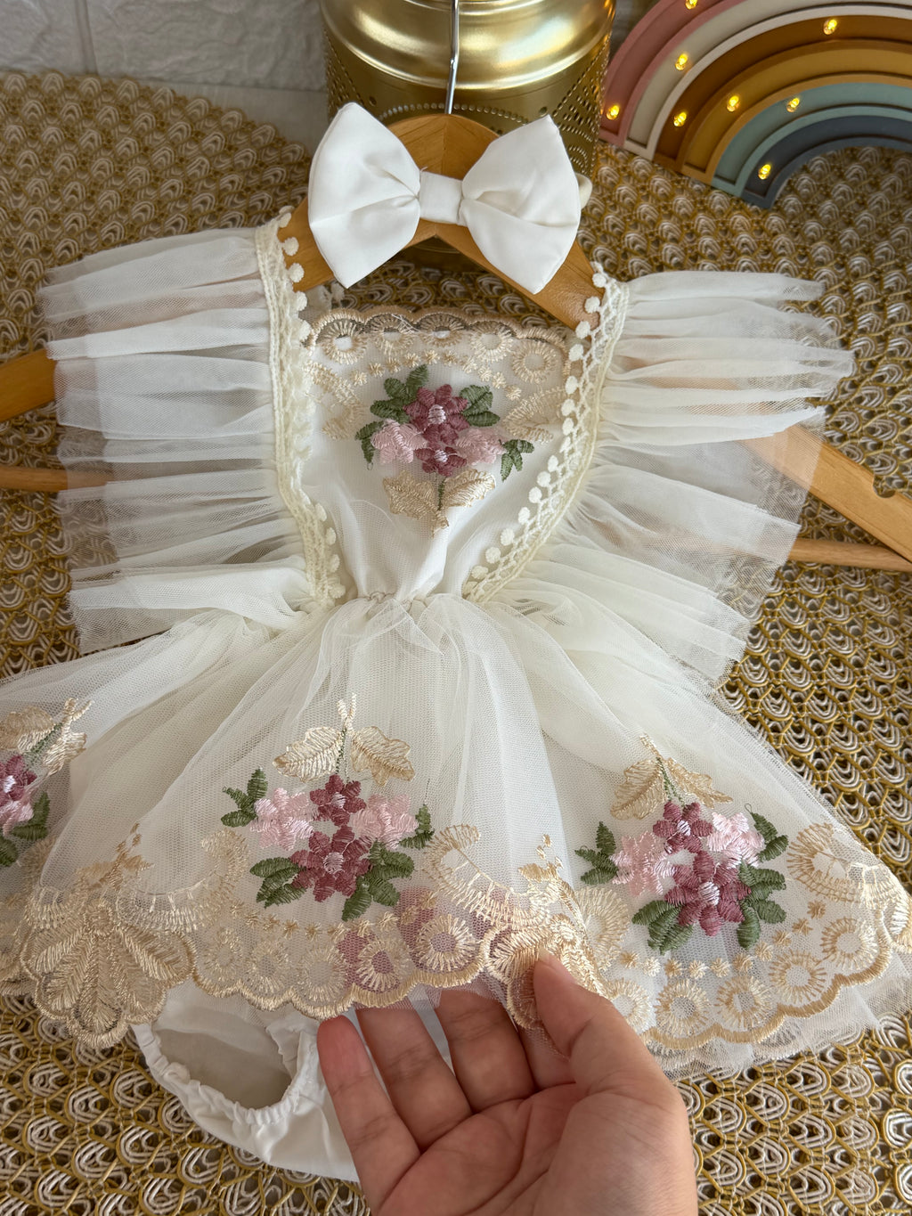 Vestido tull blanco floreado