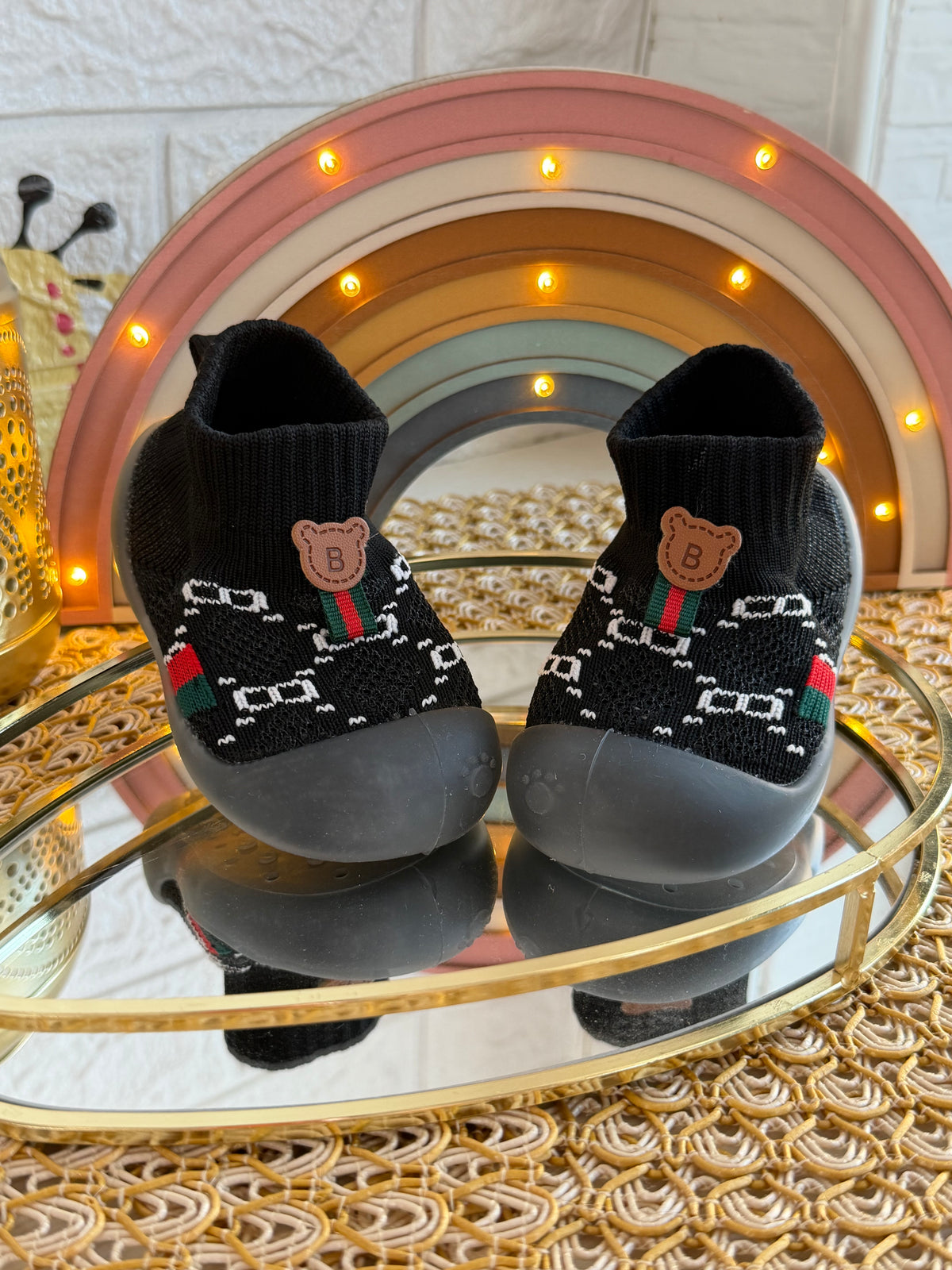 Zapamedia modelo Gucci