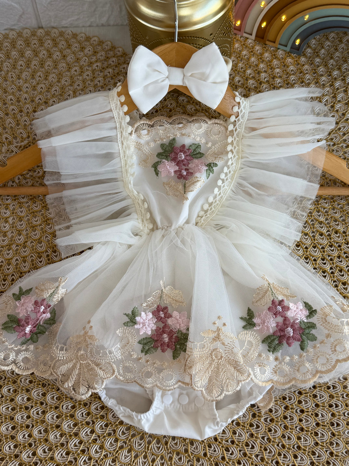 Vestido tull blanco floreado