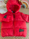 Chaqueta roja con dorado