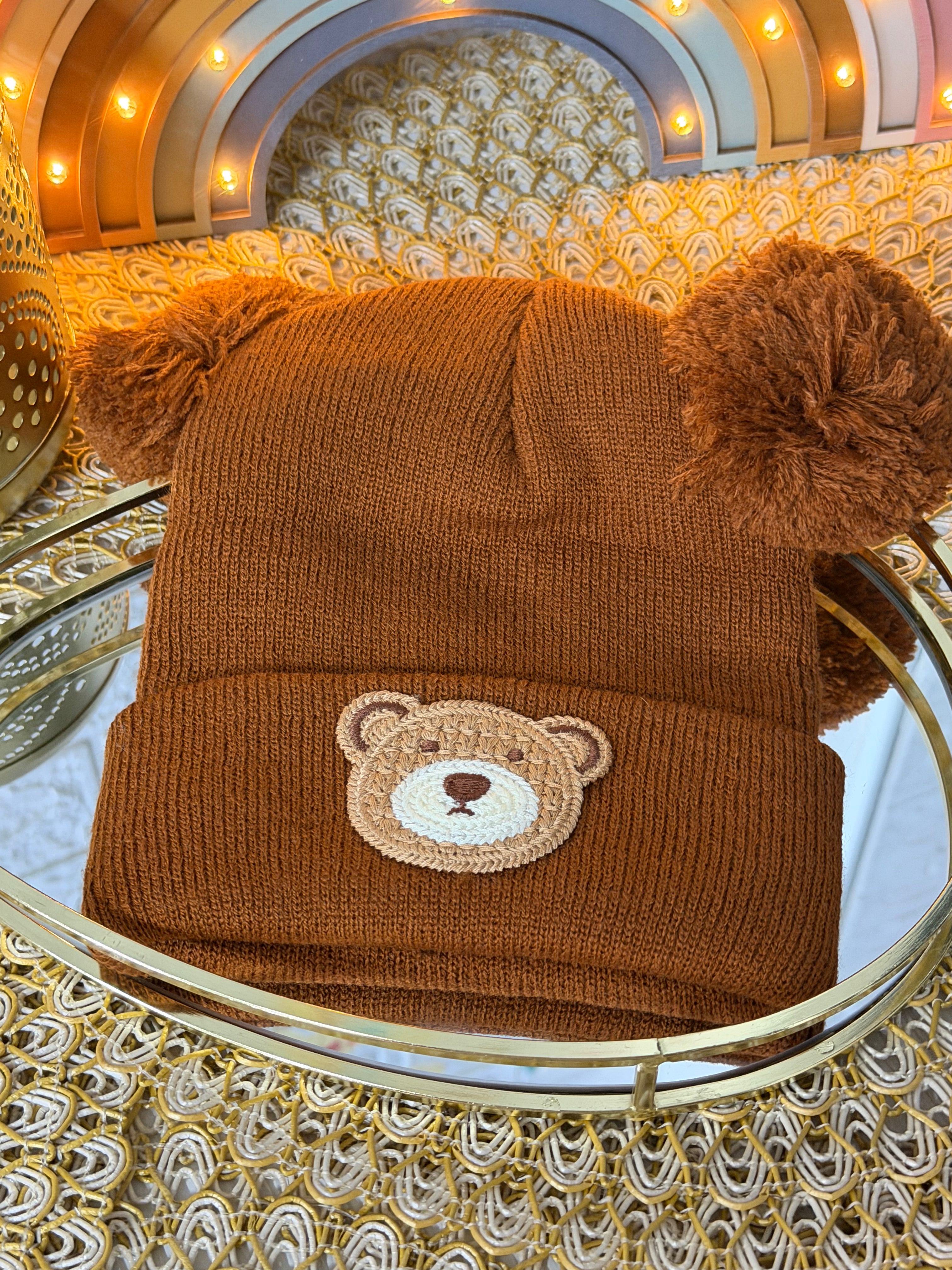 Gorro osito orejas pomposas