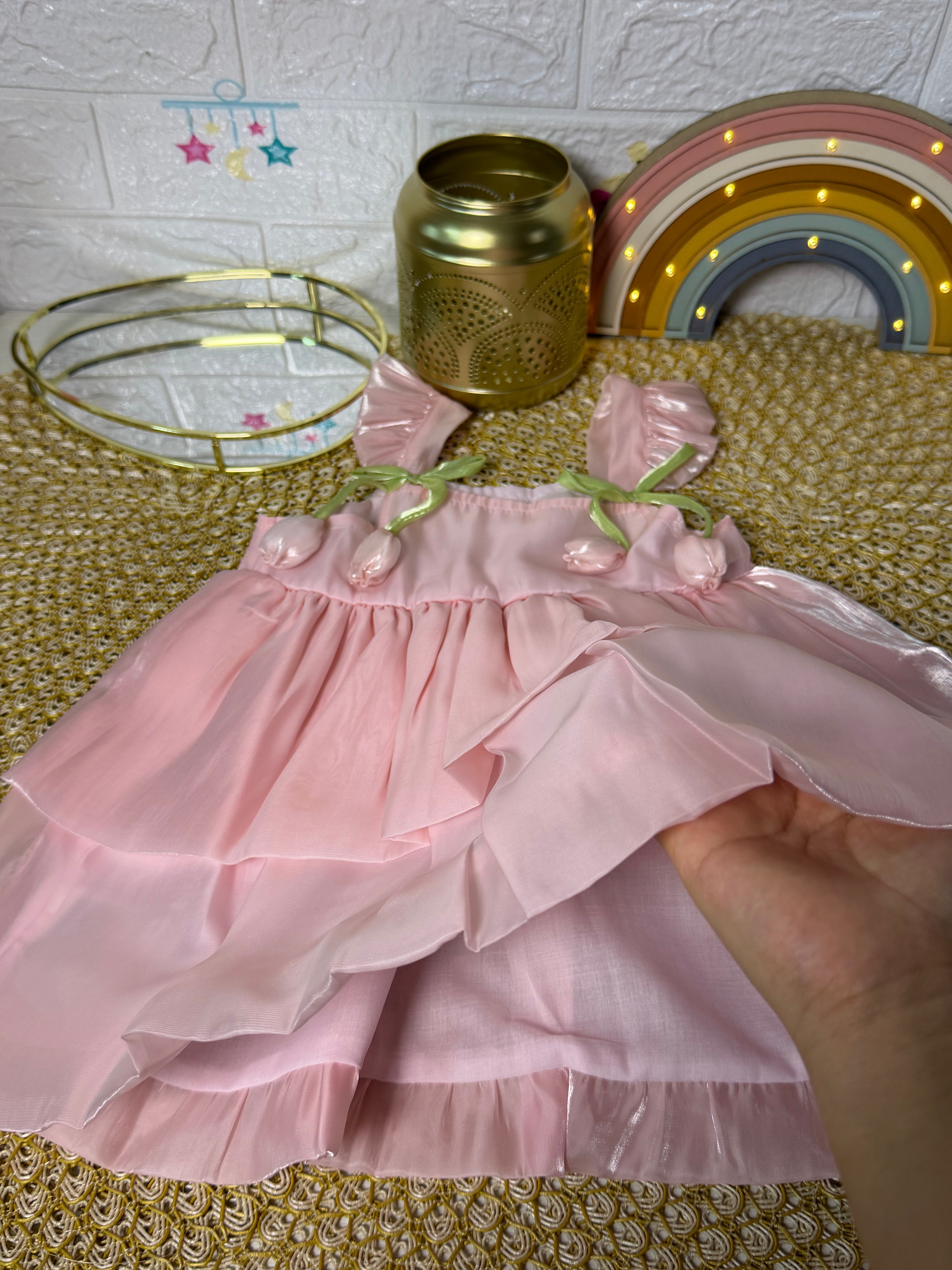 Vestido tulipanes brillosa