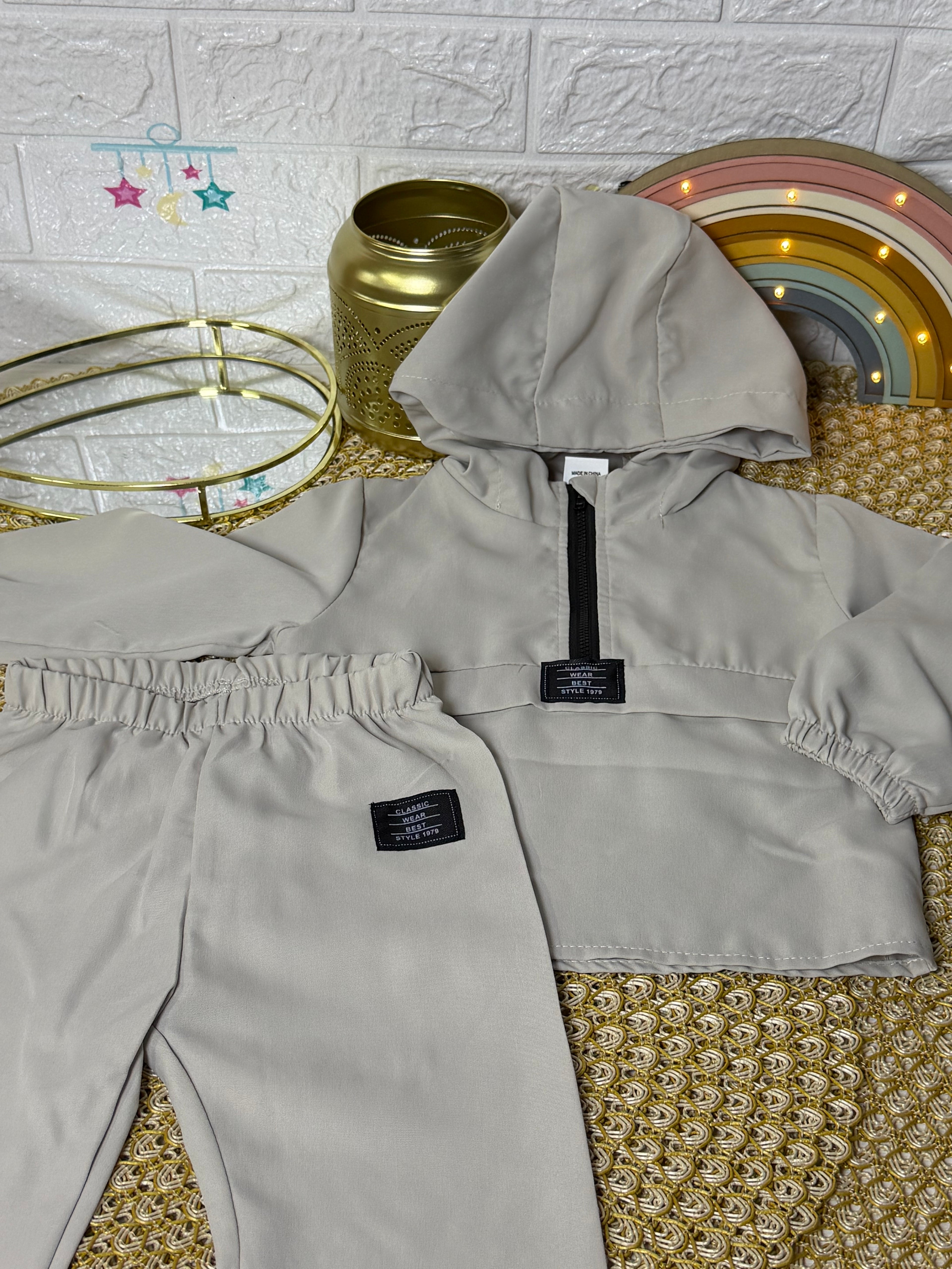 Conjunto chaqueta con pantalón