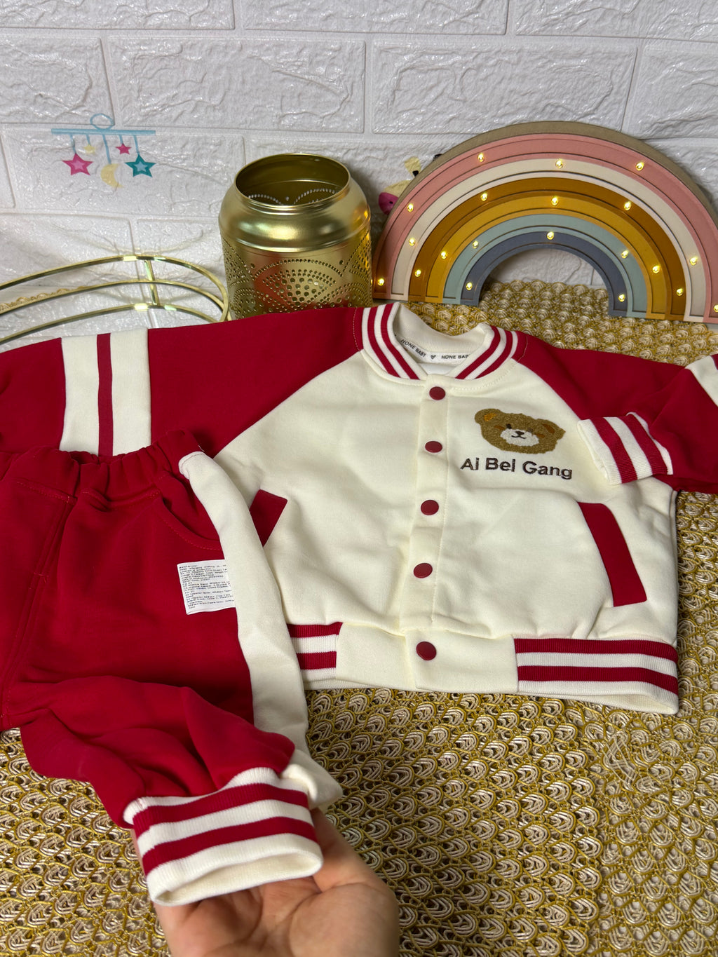 Conjunto rojo AI BEI GANG