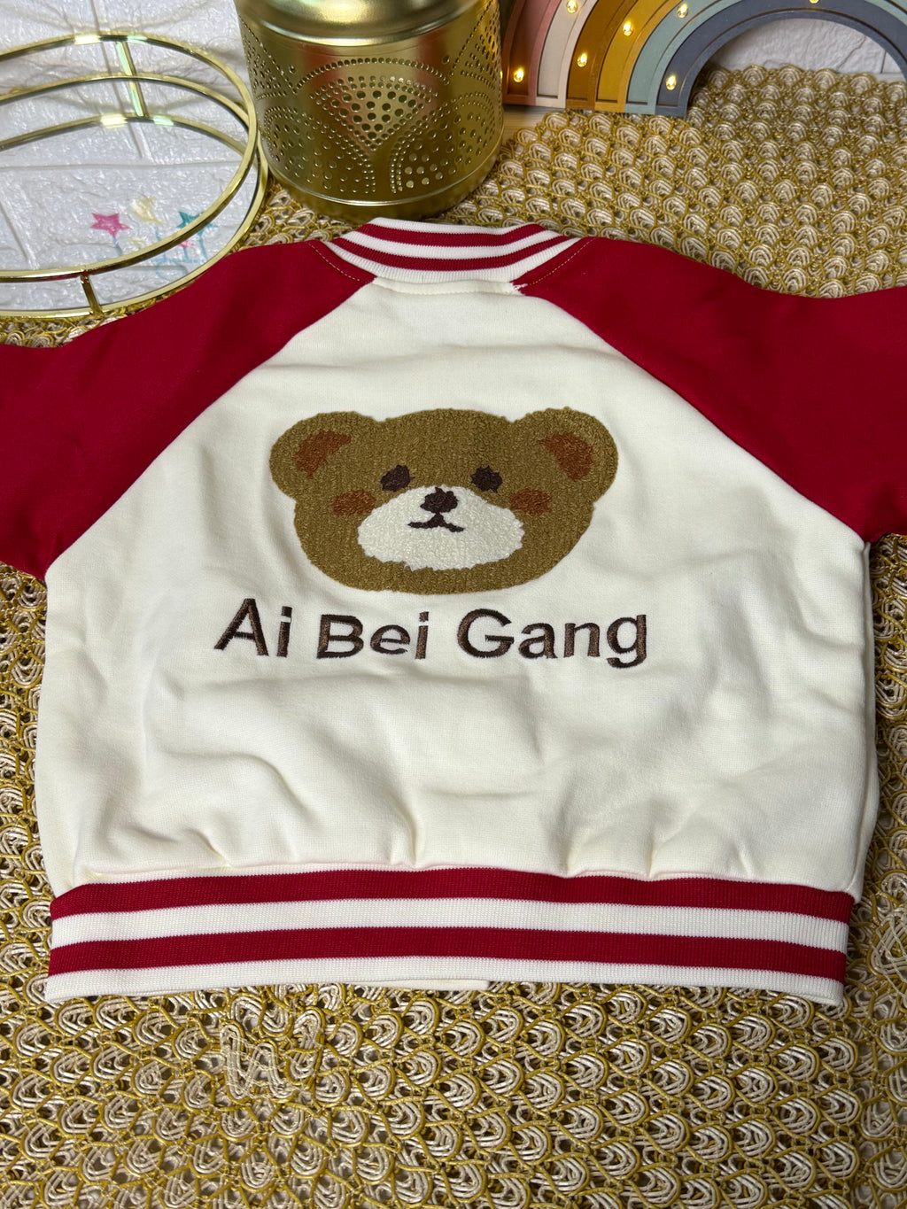 Conjunto rojo AI BEI GANG