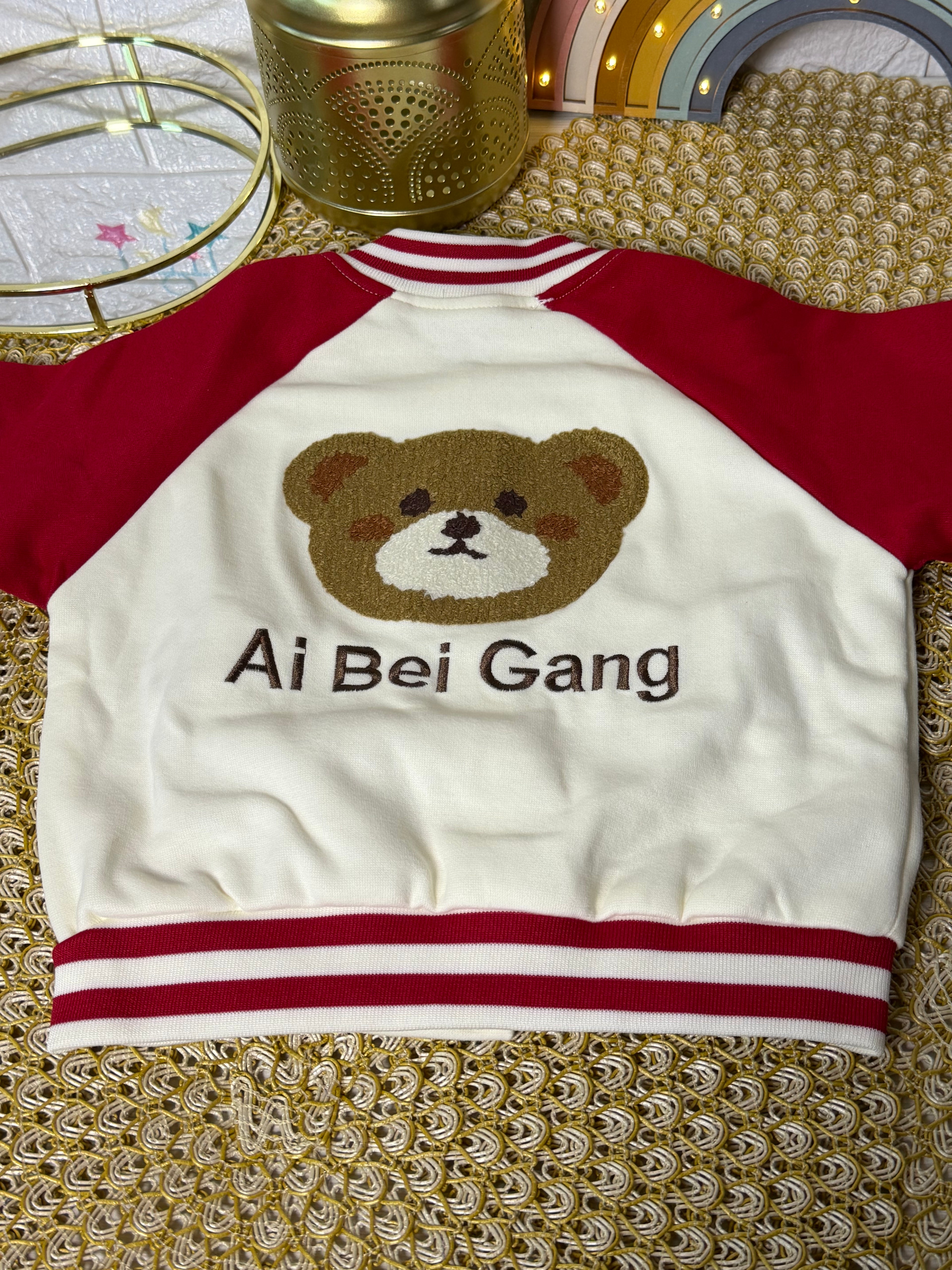 Conjunto rojo AI BEI GANG