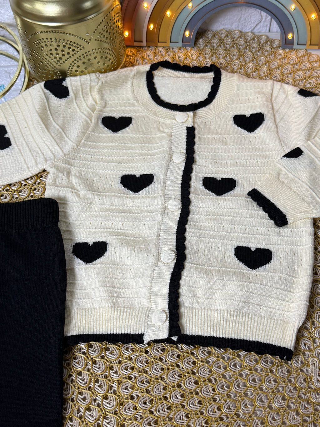 Conjunto tejido negro corazón