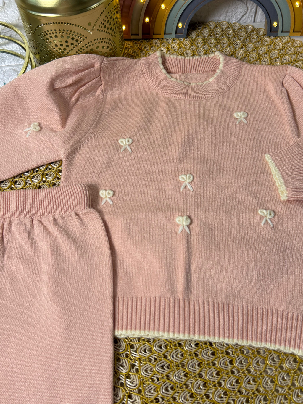 Conjunto rosa lazos pequeños