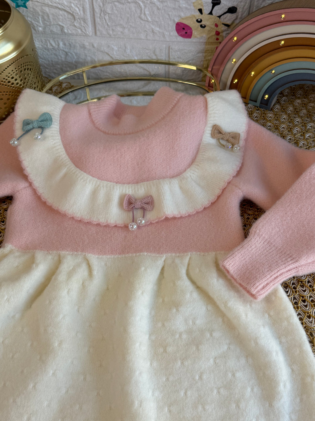 Vestido tejido rosa con blanco