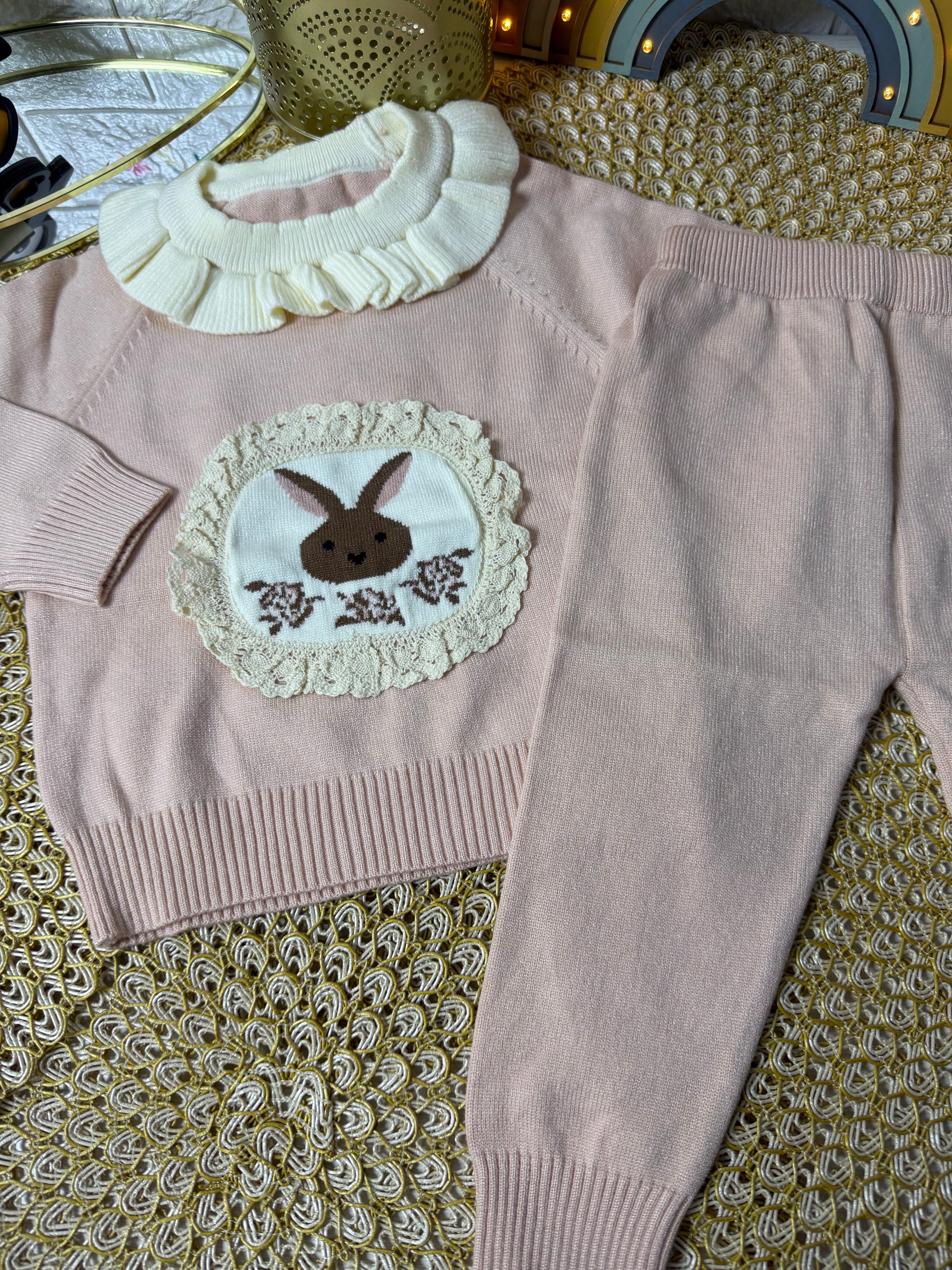 Conjunto tejido palo rosa conejito