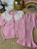Conjunto tejido con cuello encaje