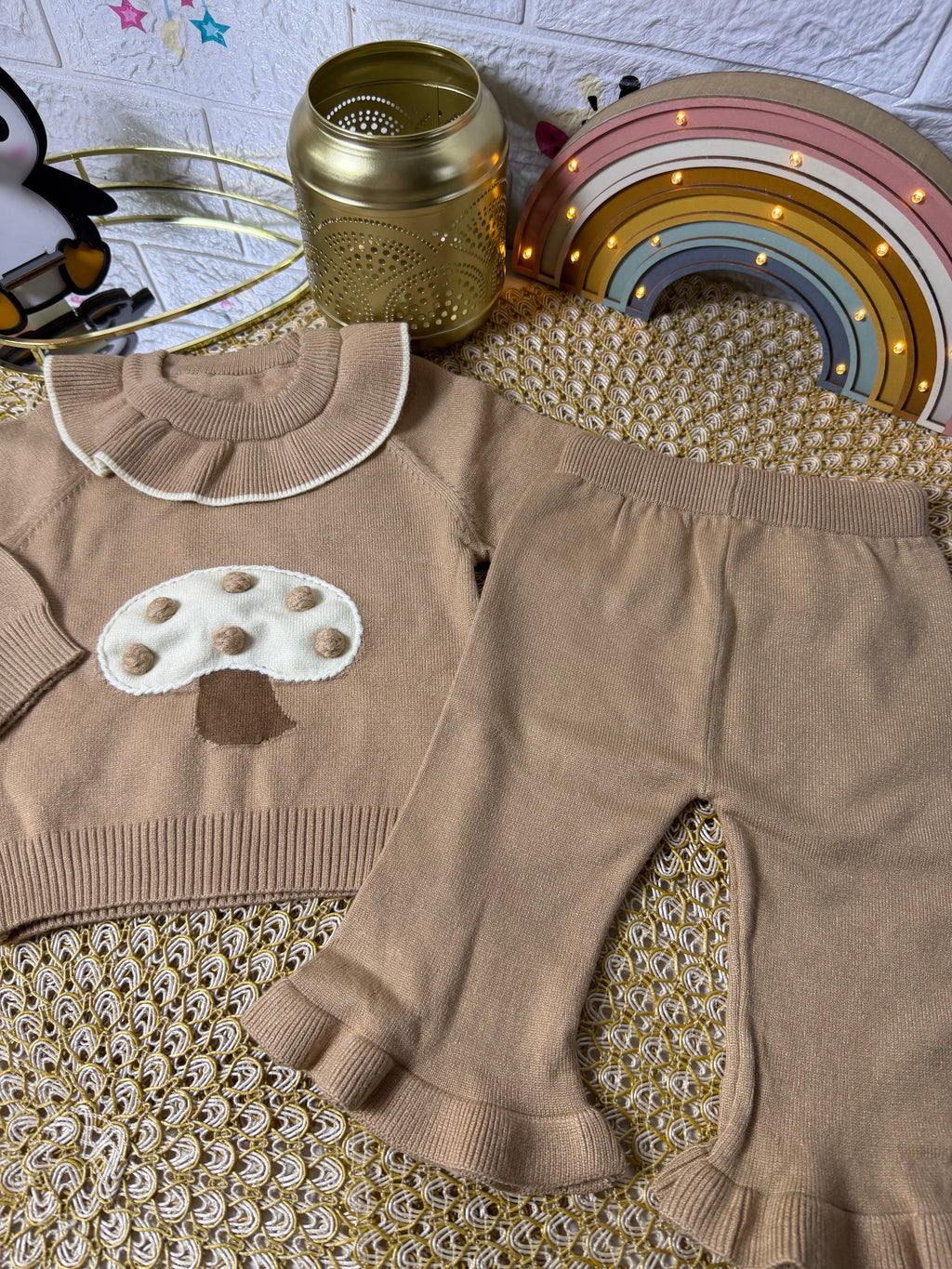 Conjunto tejido caqui honguito