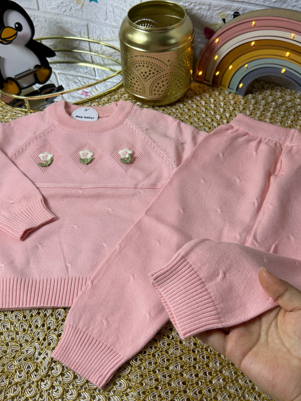 Conjunto rosa flores bordadas