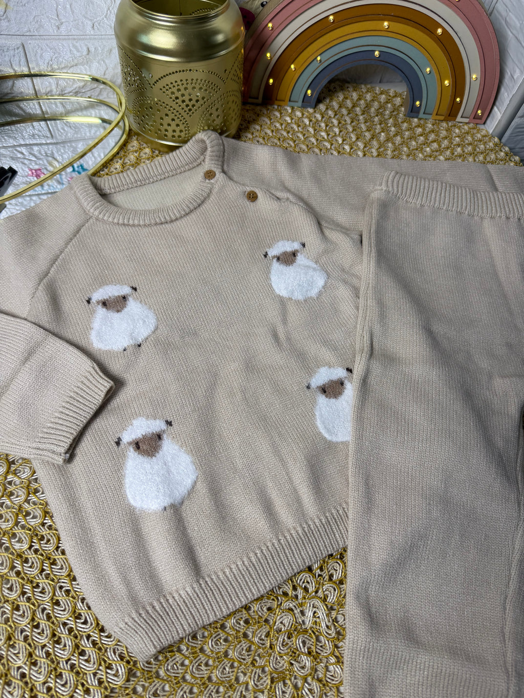 Conjunto tejido beige ovejitas