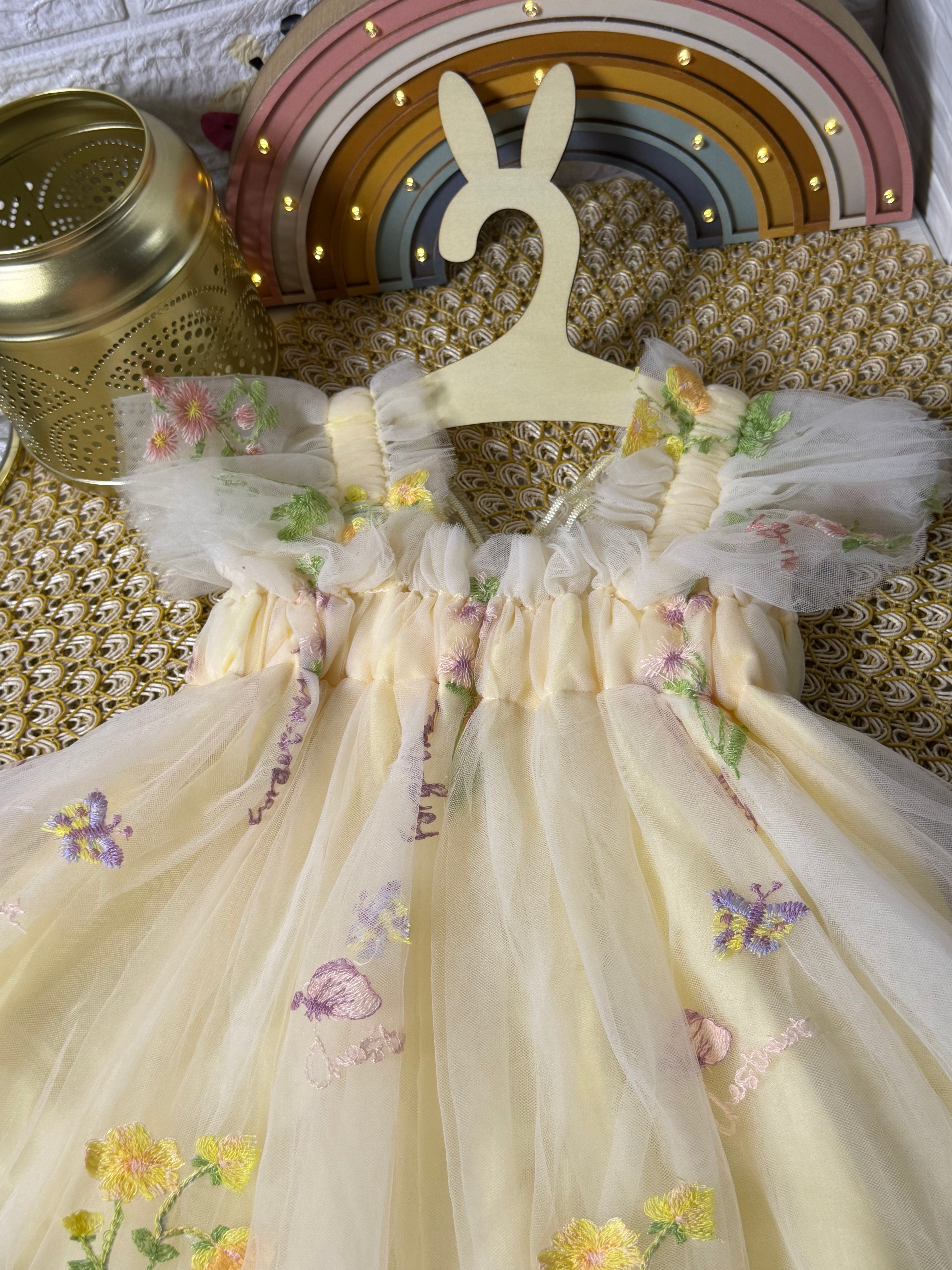 Vestido tull albaricoque alas mariposa