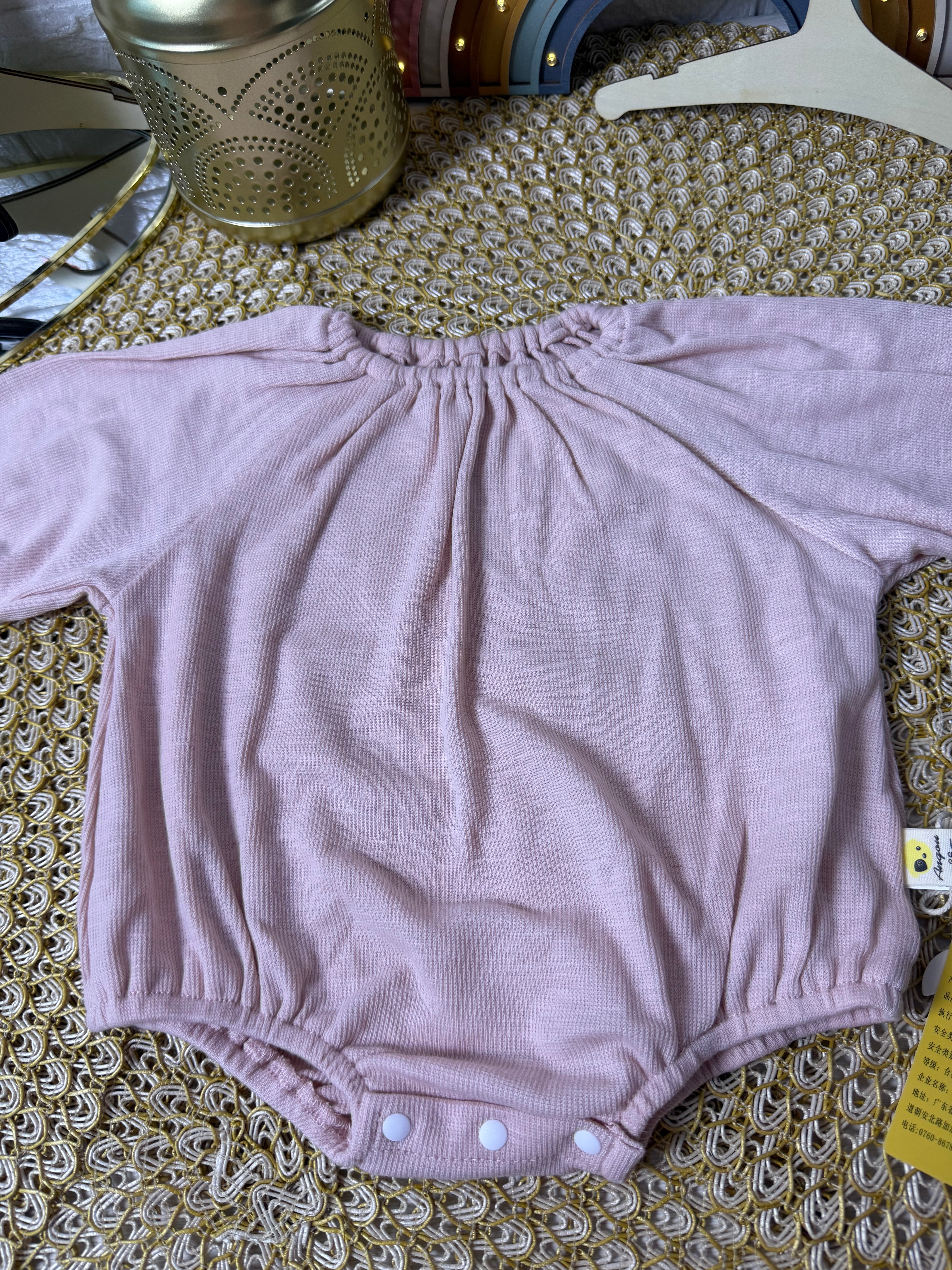 Body con cuello encaje