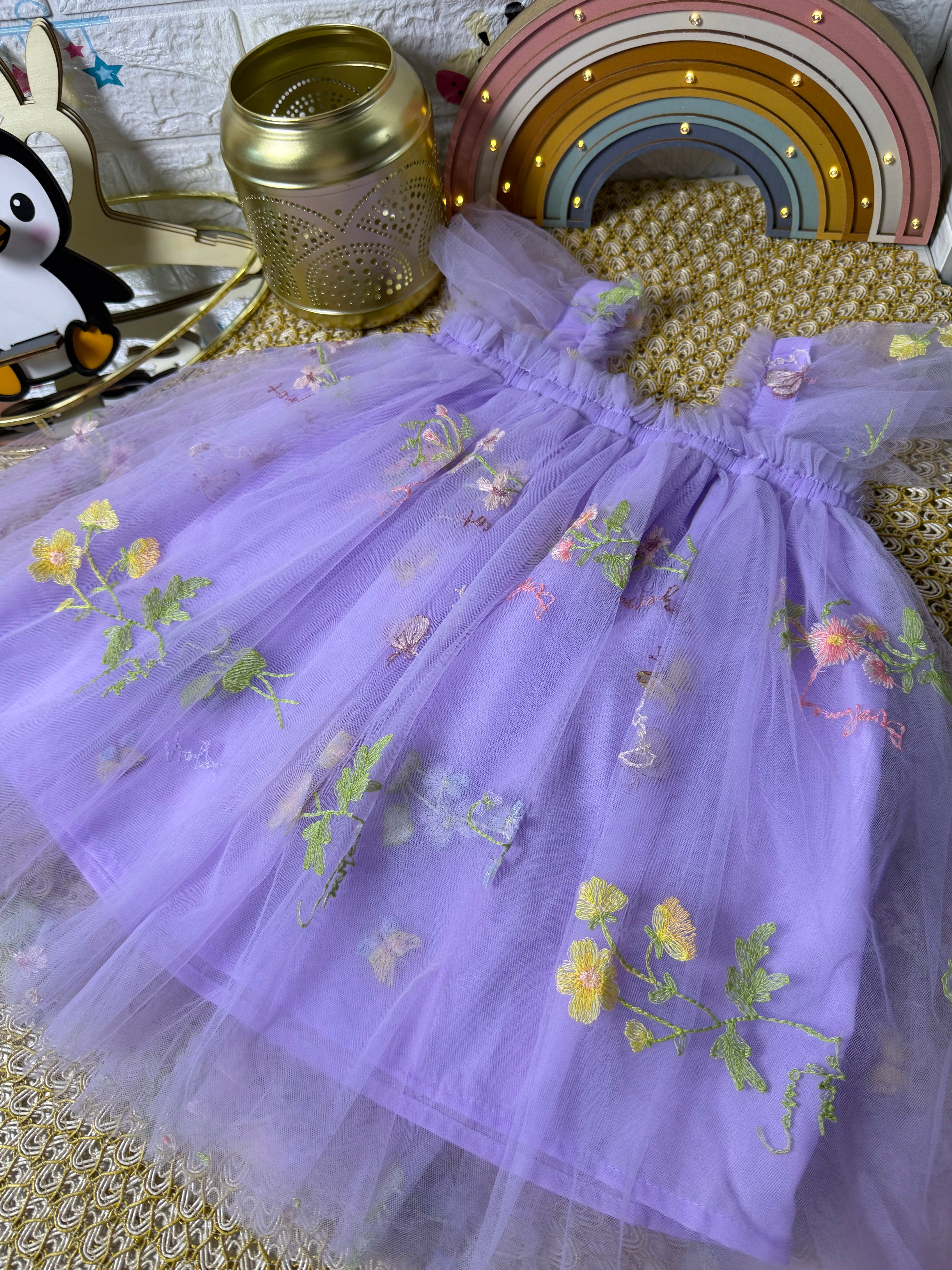 Vestido tull lila alas mariposa