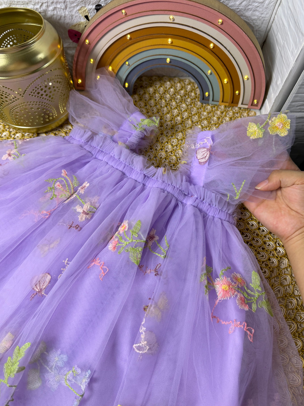 Vestido tull lila alas mariposa