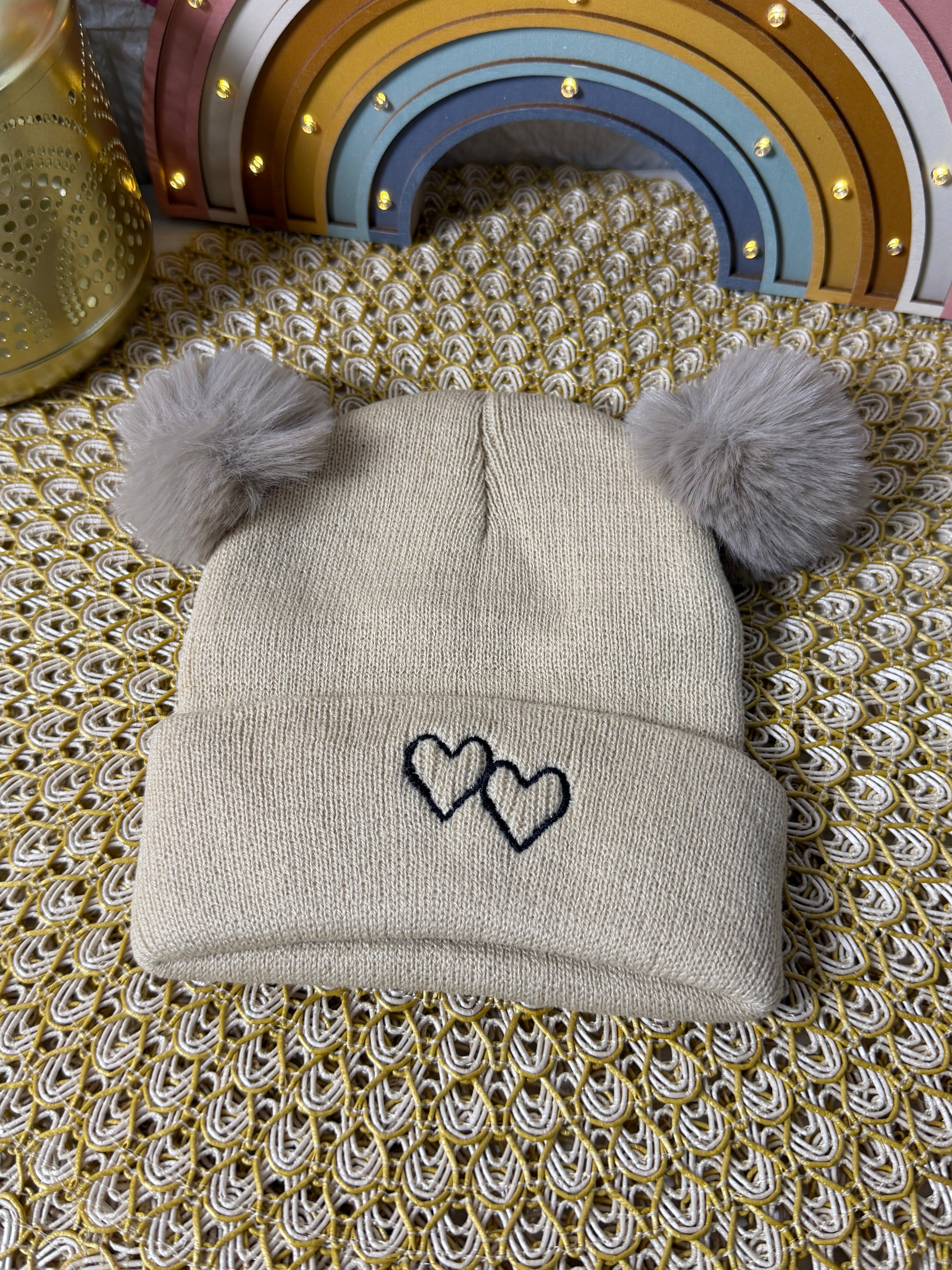 Gorro de punto dos corazones