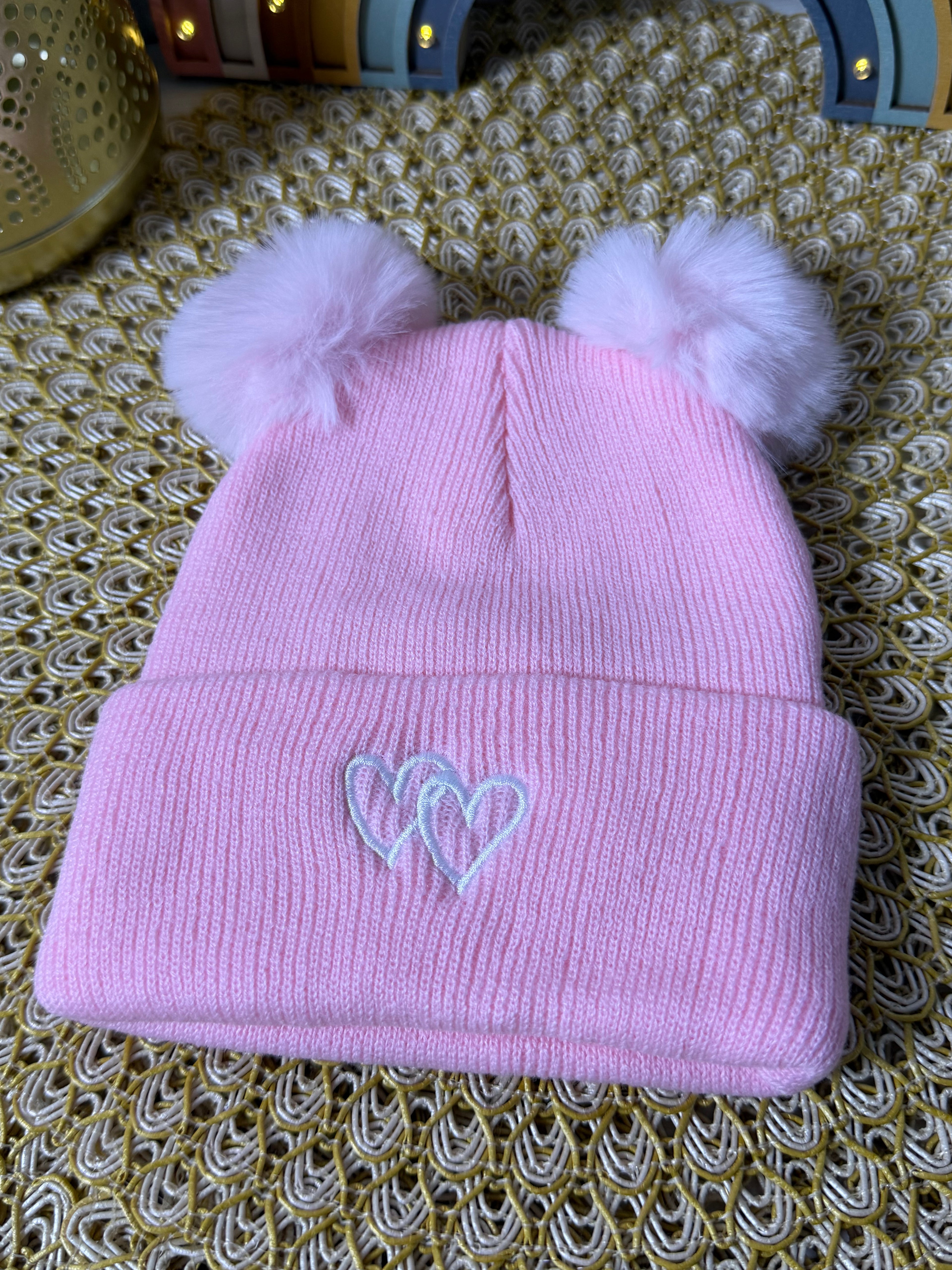 Gorro de punto dos corazones