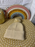 Gorro de punto una pomposa