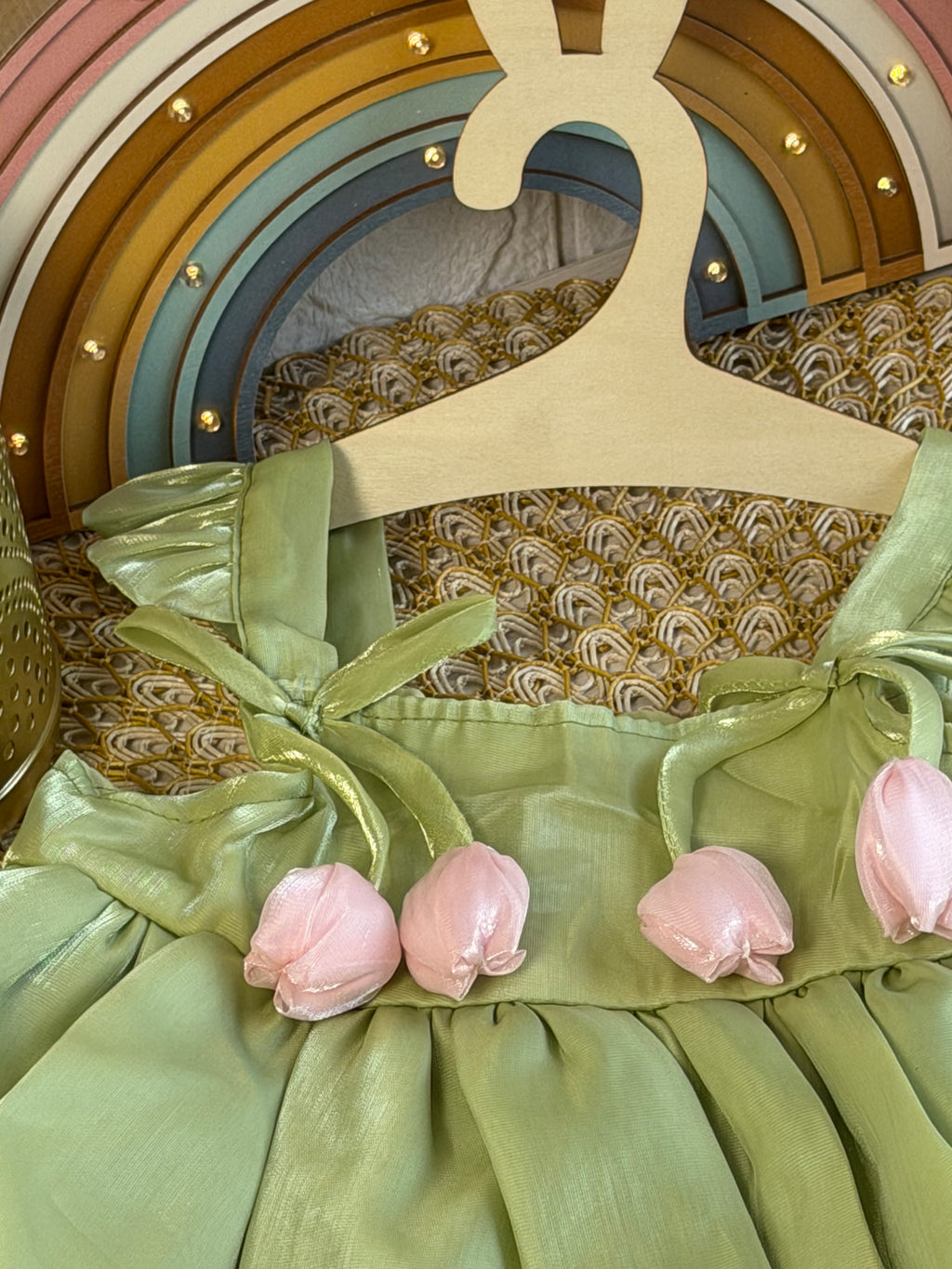 Vestido tulipanes brillosa