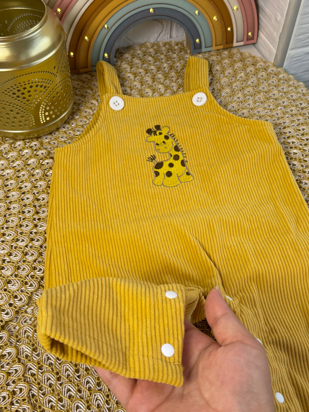 Overol amarillo jirafa
