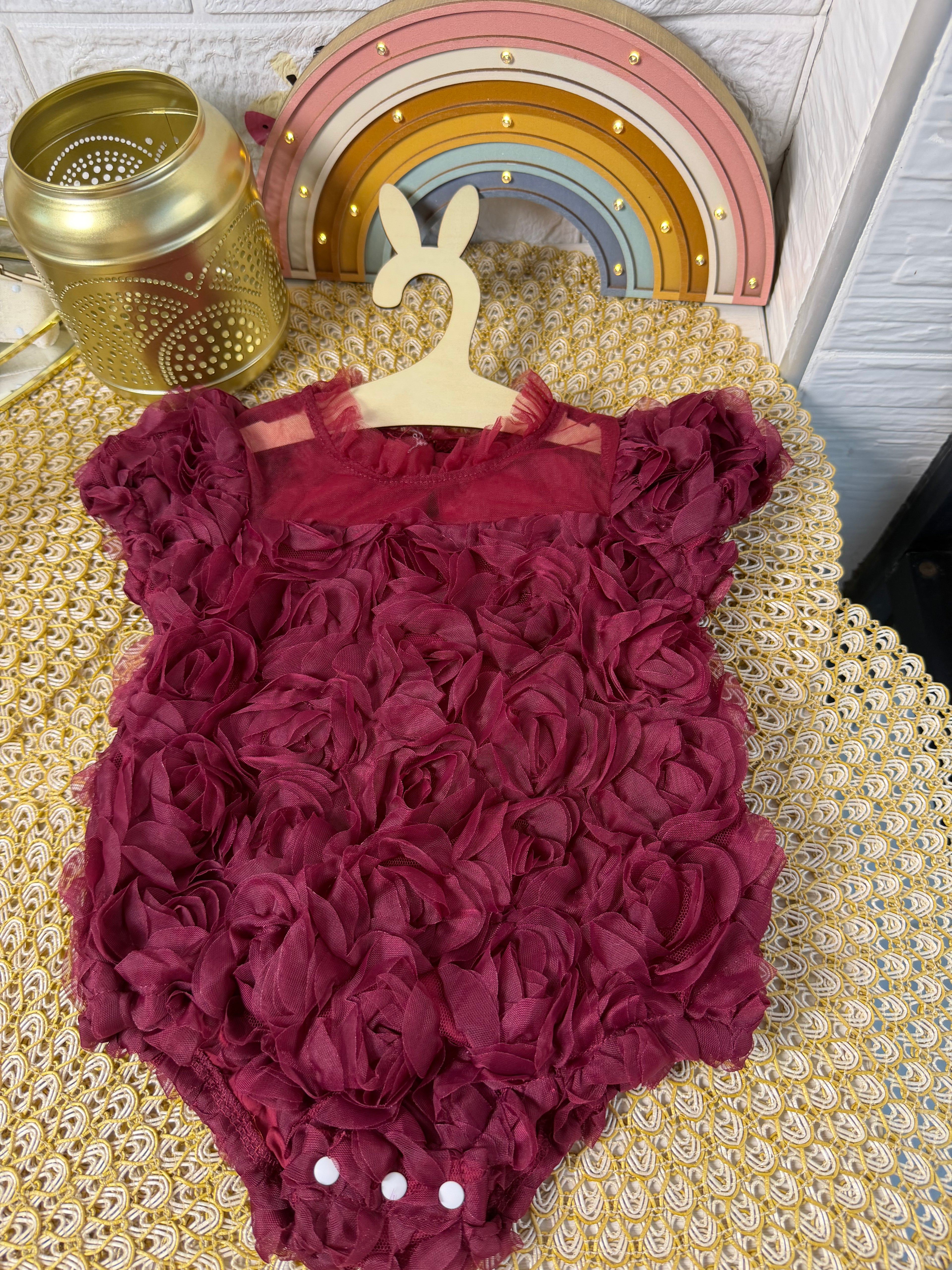 Body rojo vino diseños rosas