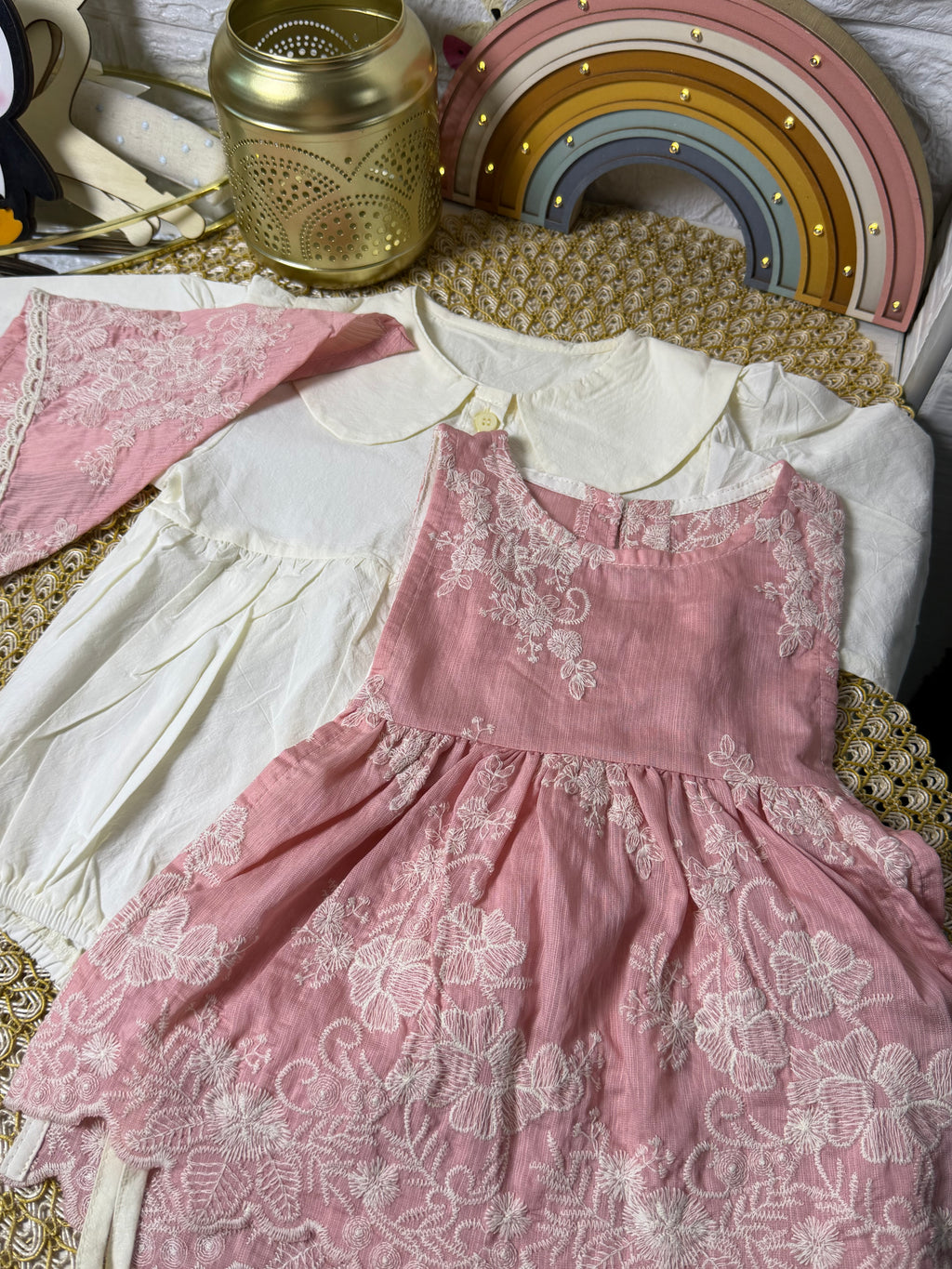 Conjunto 3 piezas rosa bordados