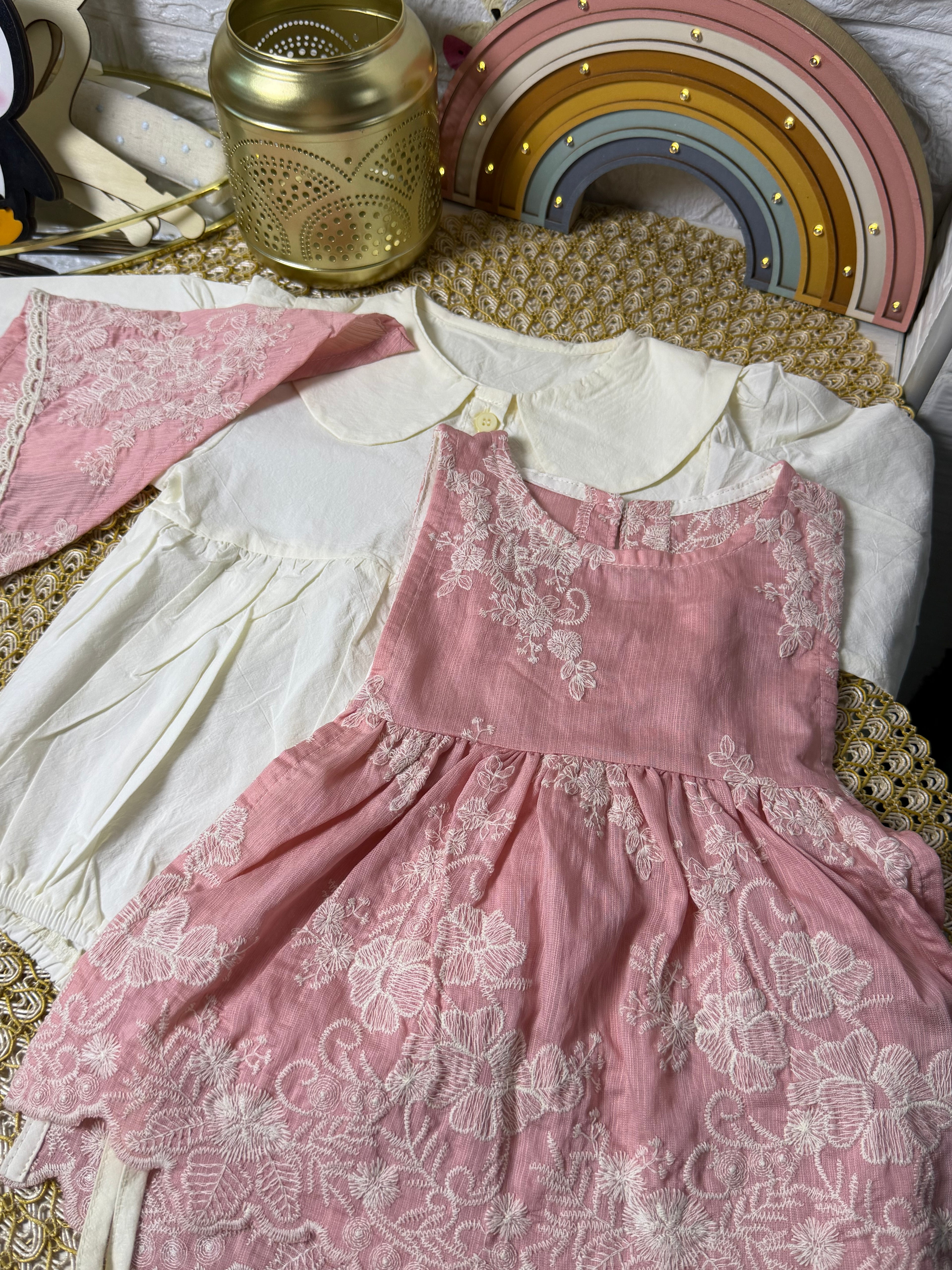 Conjunto 3 piezas rosa bordados