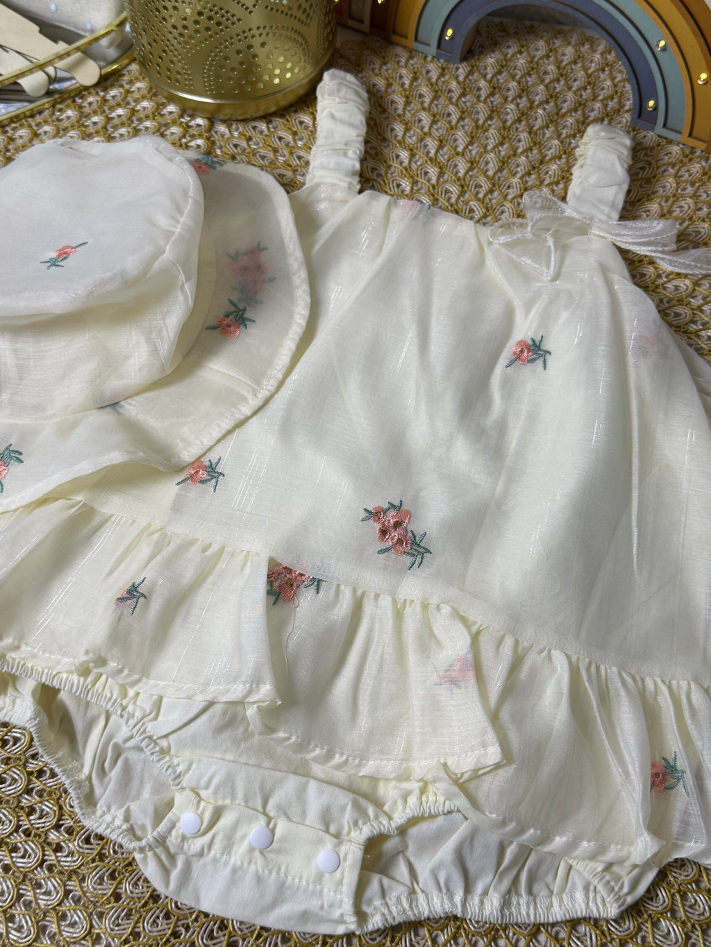 Body vestido con gorrito
