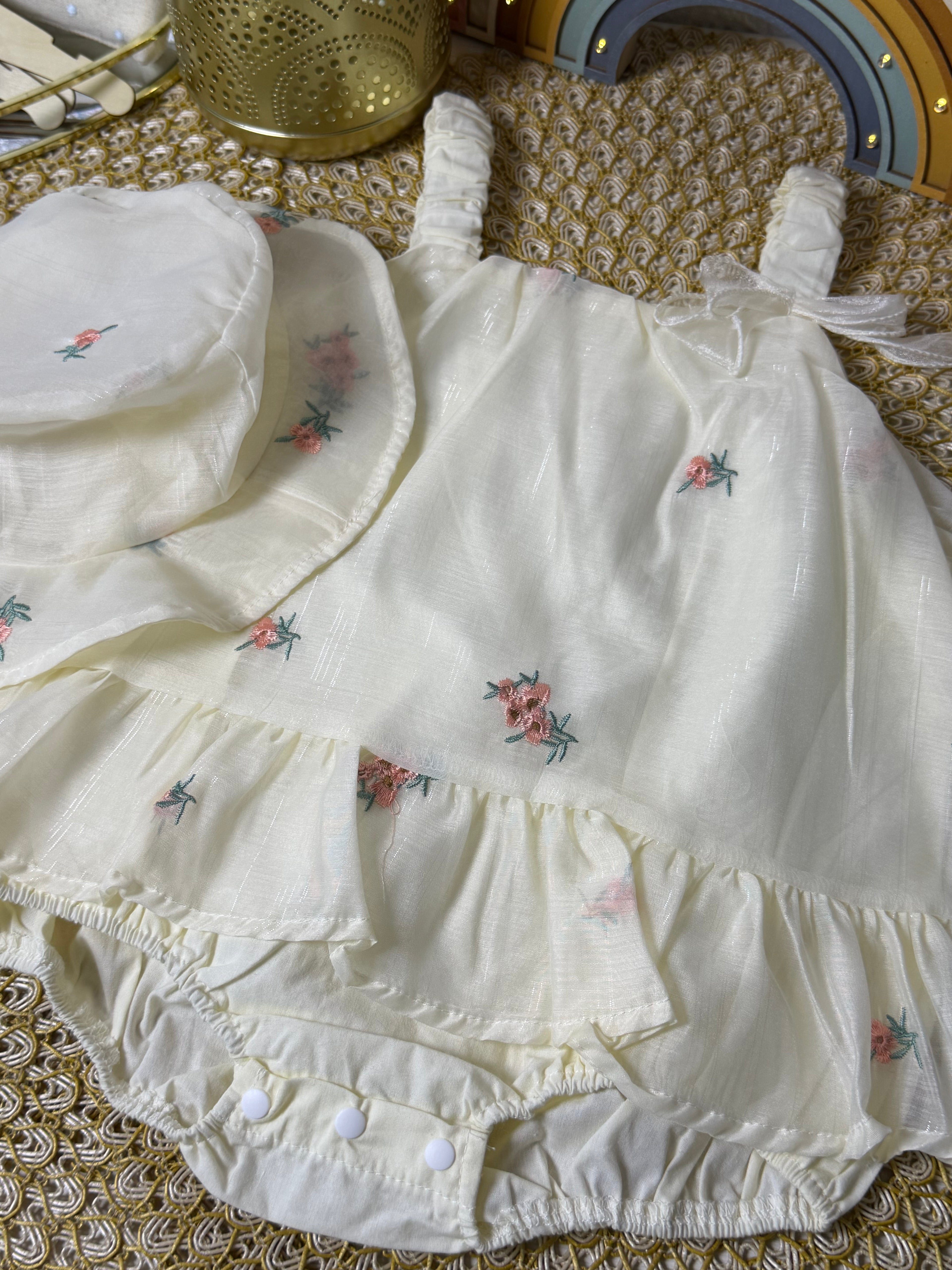 Body vestido con gorrito