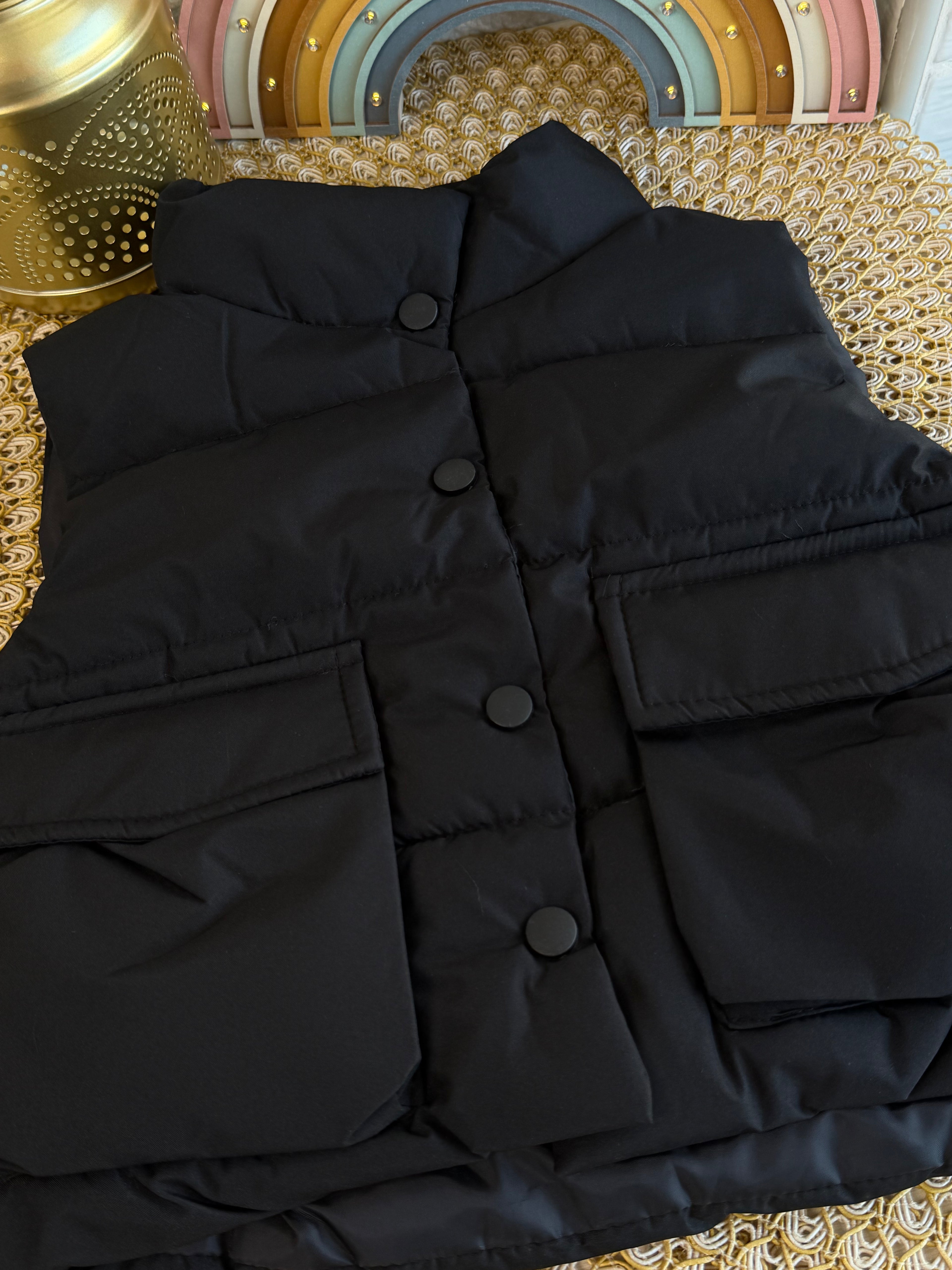 Chaleco modelo coreano negro