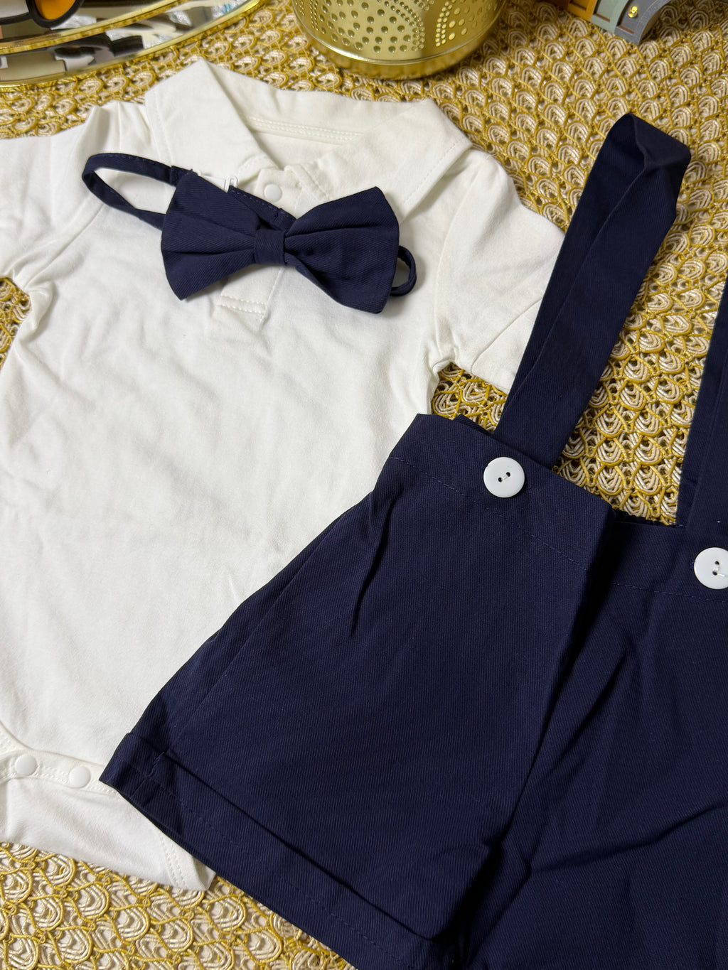 Conjunto 3 piezas azul body, overol y lazo