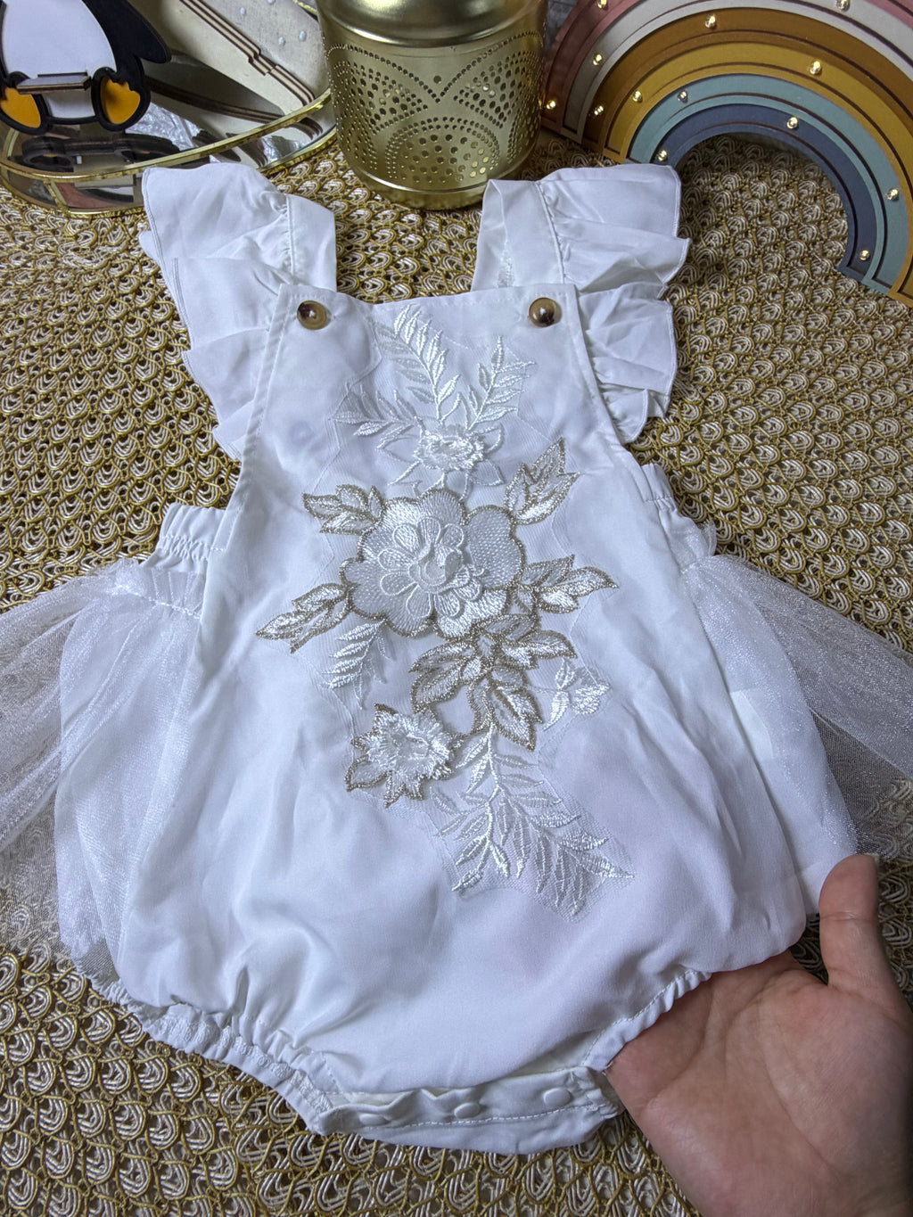 Pelele blanco con encaje