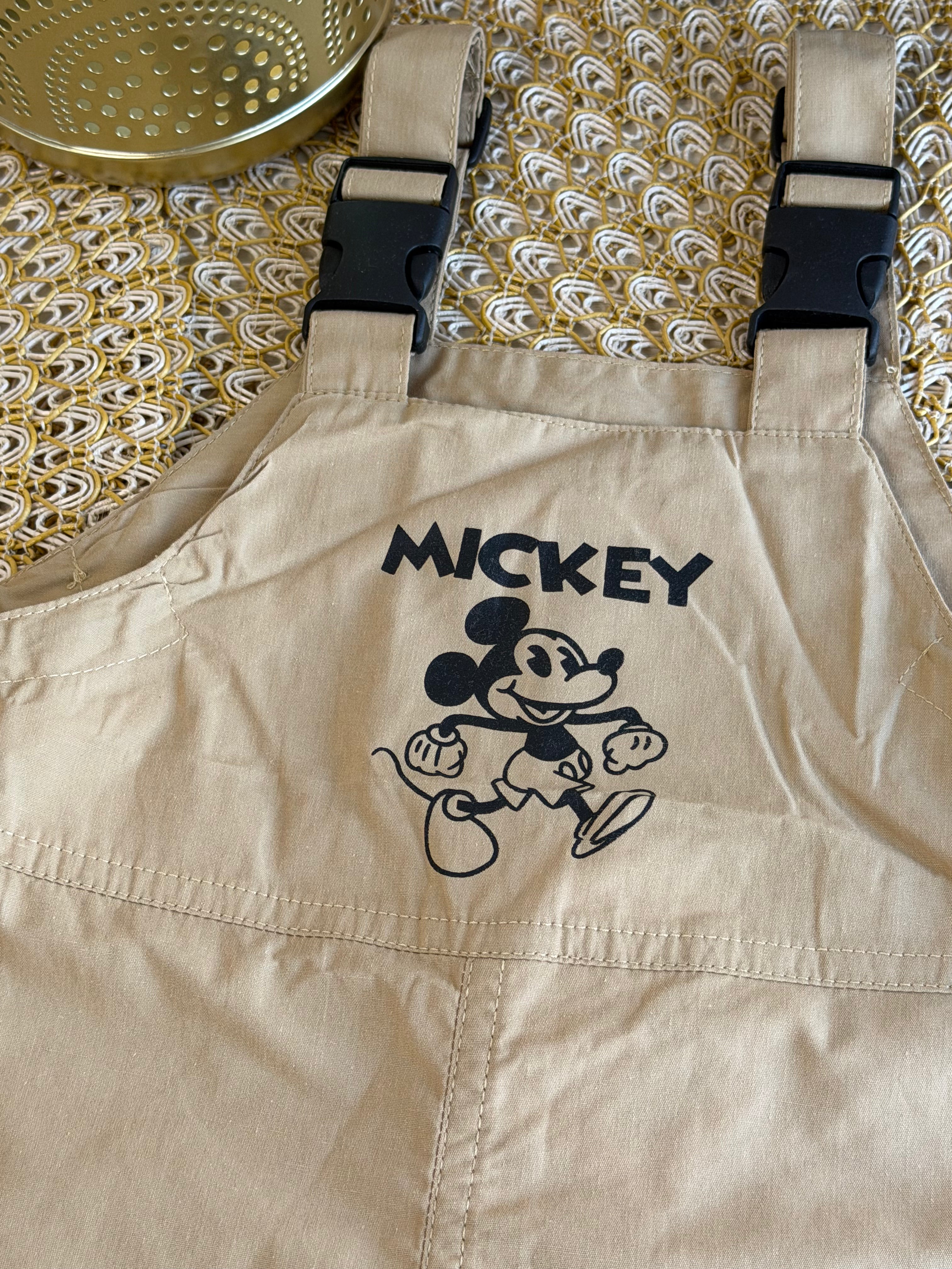 Overol mickey caqui