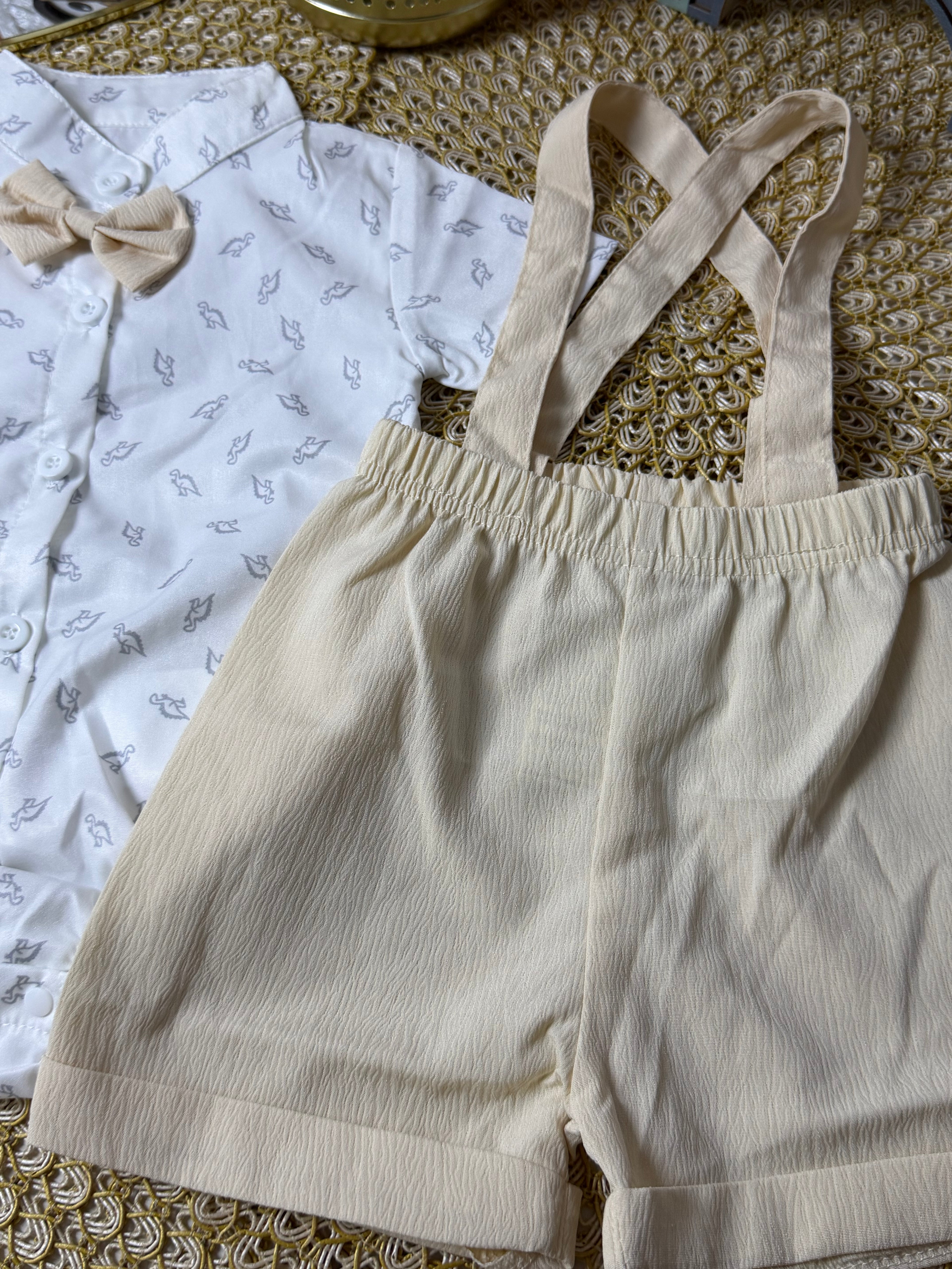 Conjunto 2 piezas beige dinosaurio