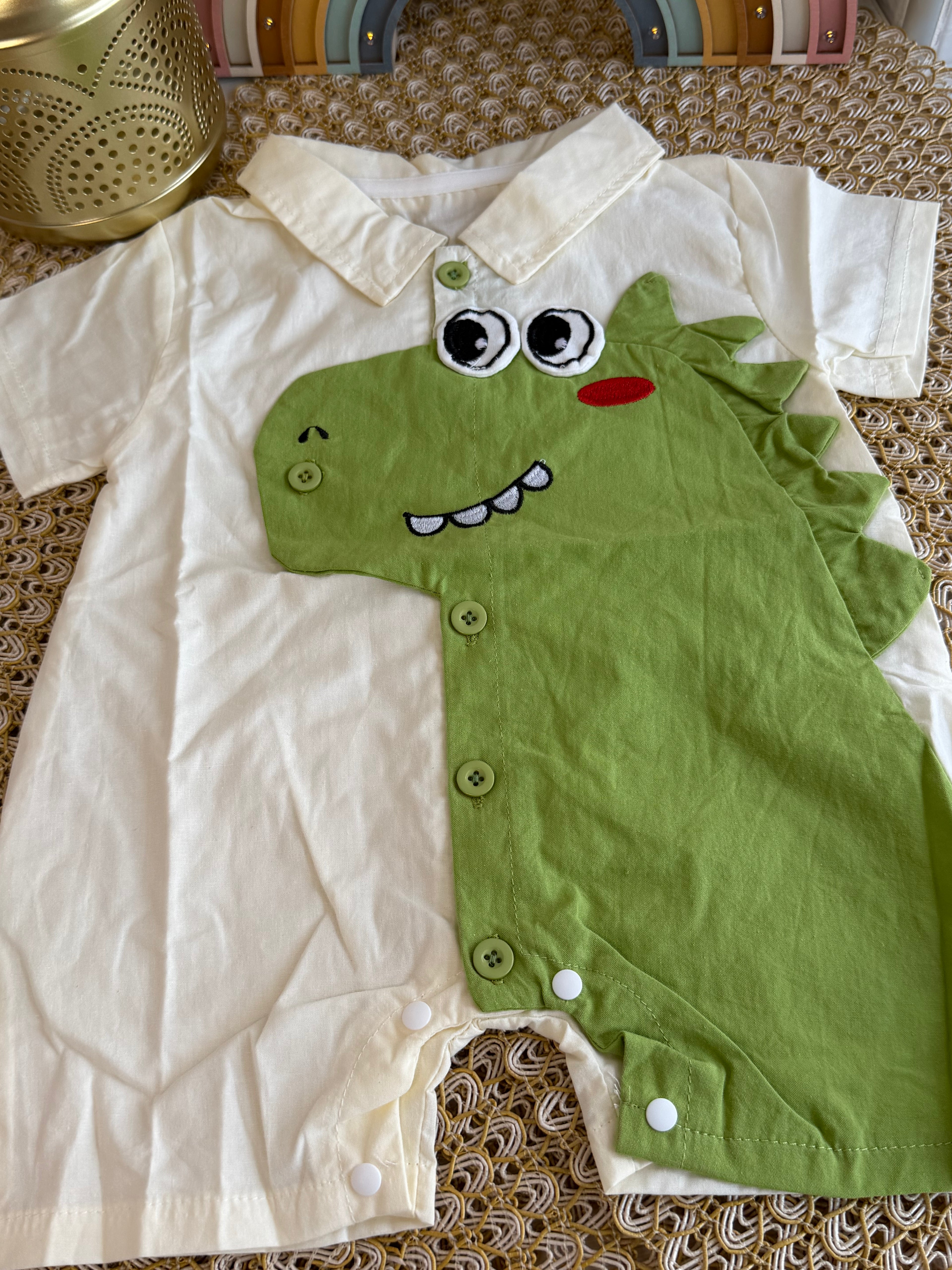 Enterizo dinosaurio