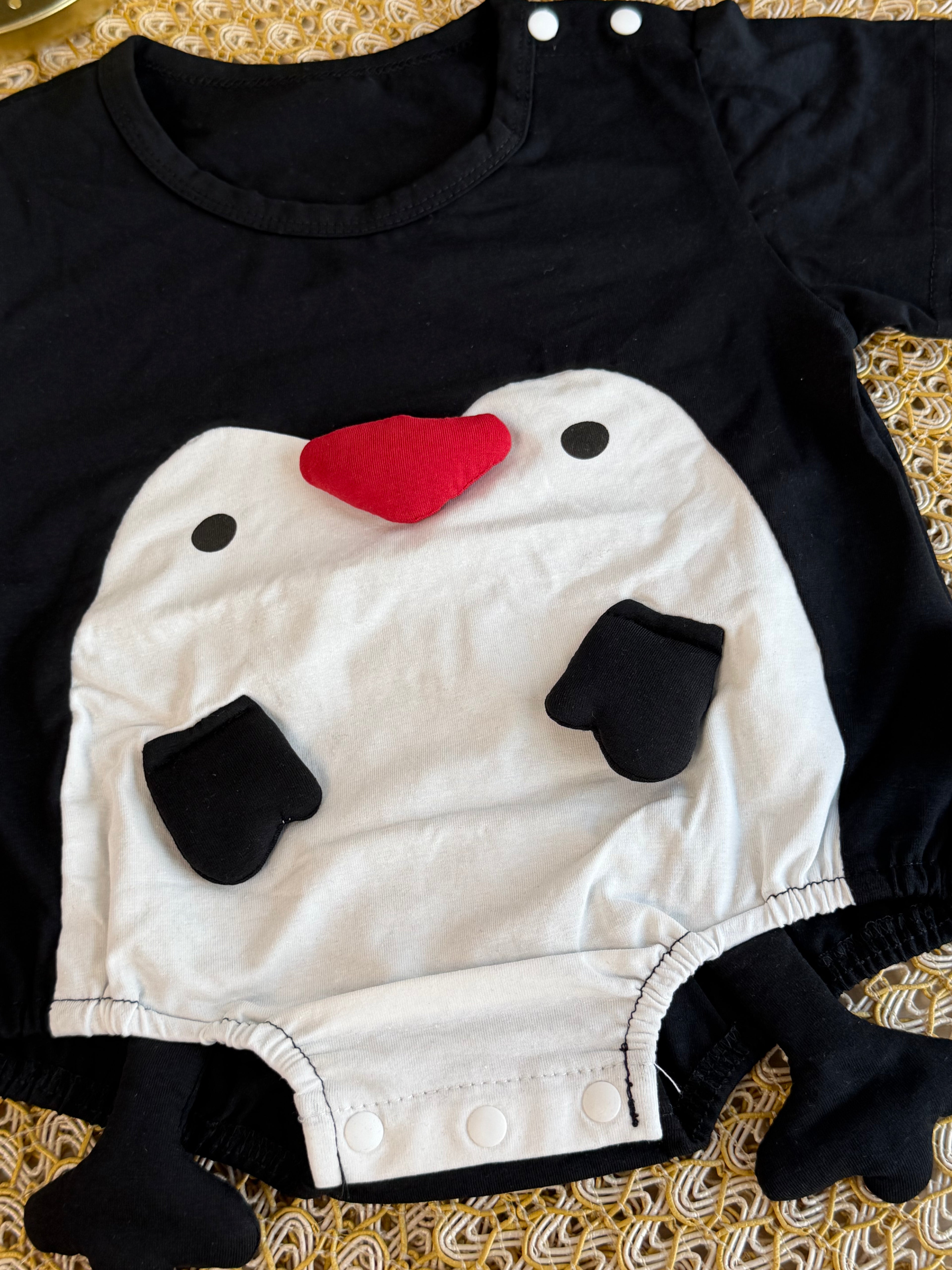Enterizo pingüino negro