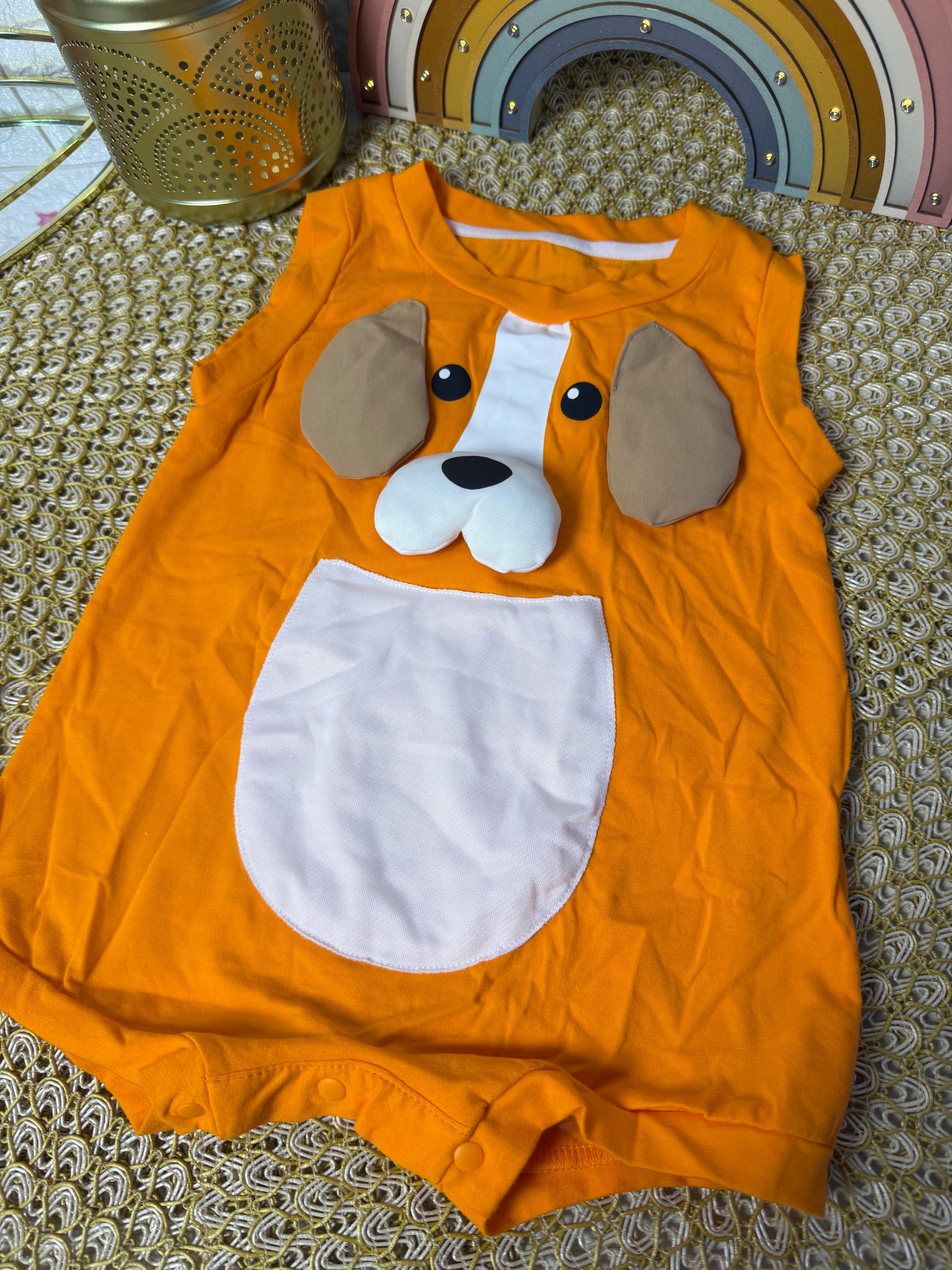 Enterizo naranja perrito