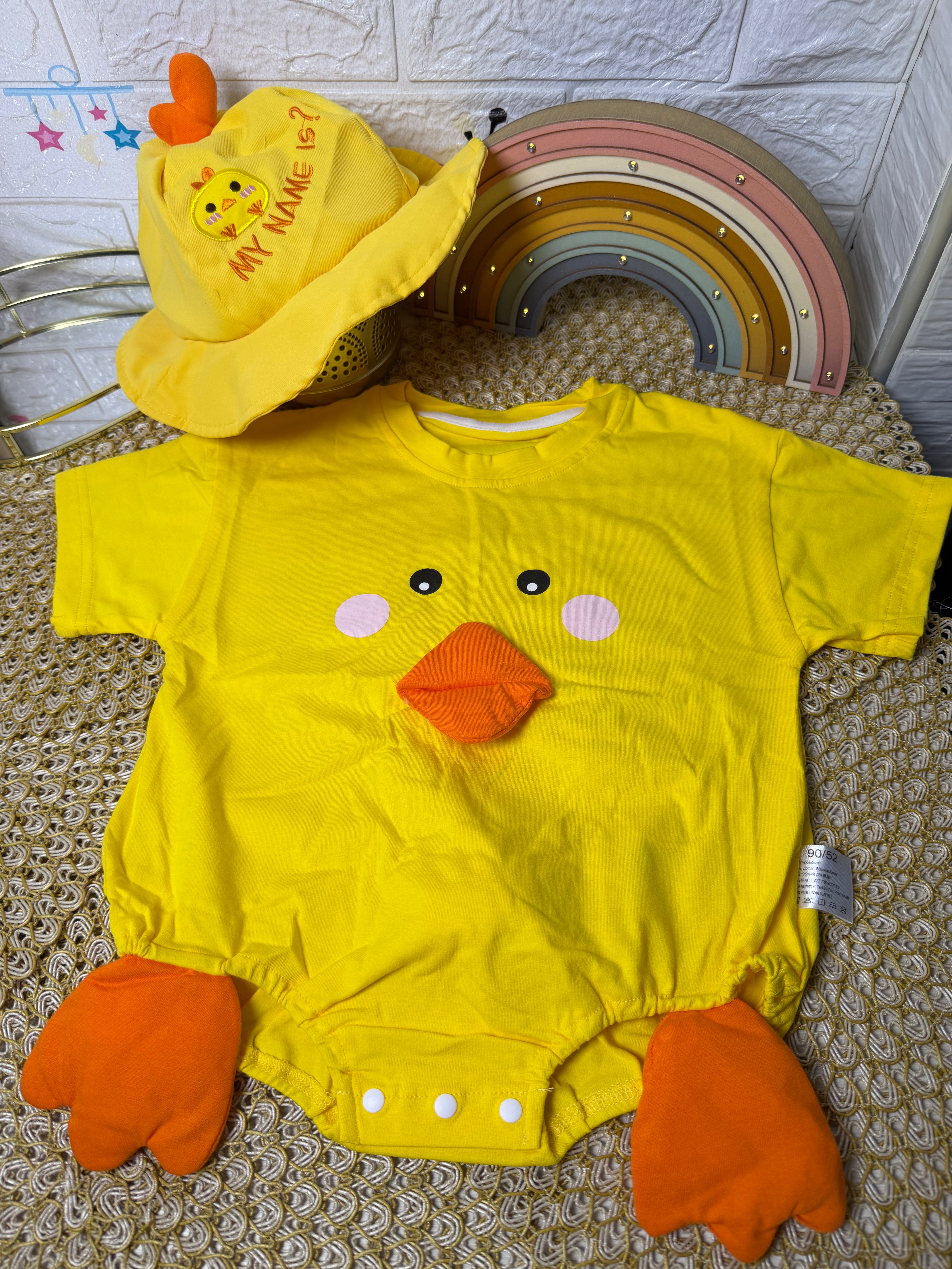 Enterizo con gorrito patito