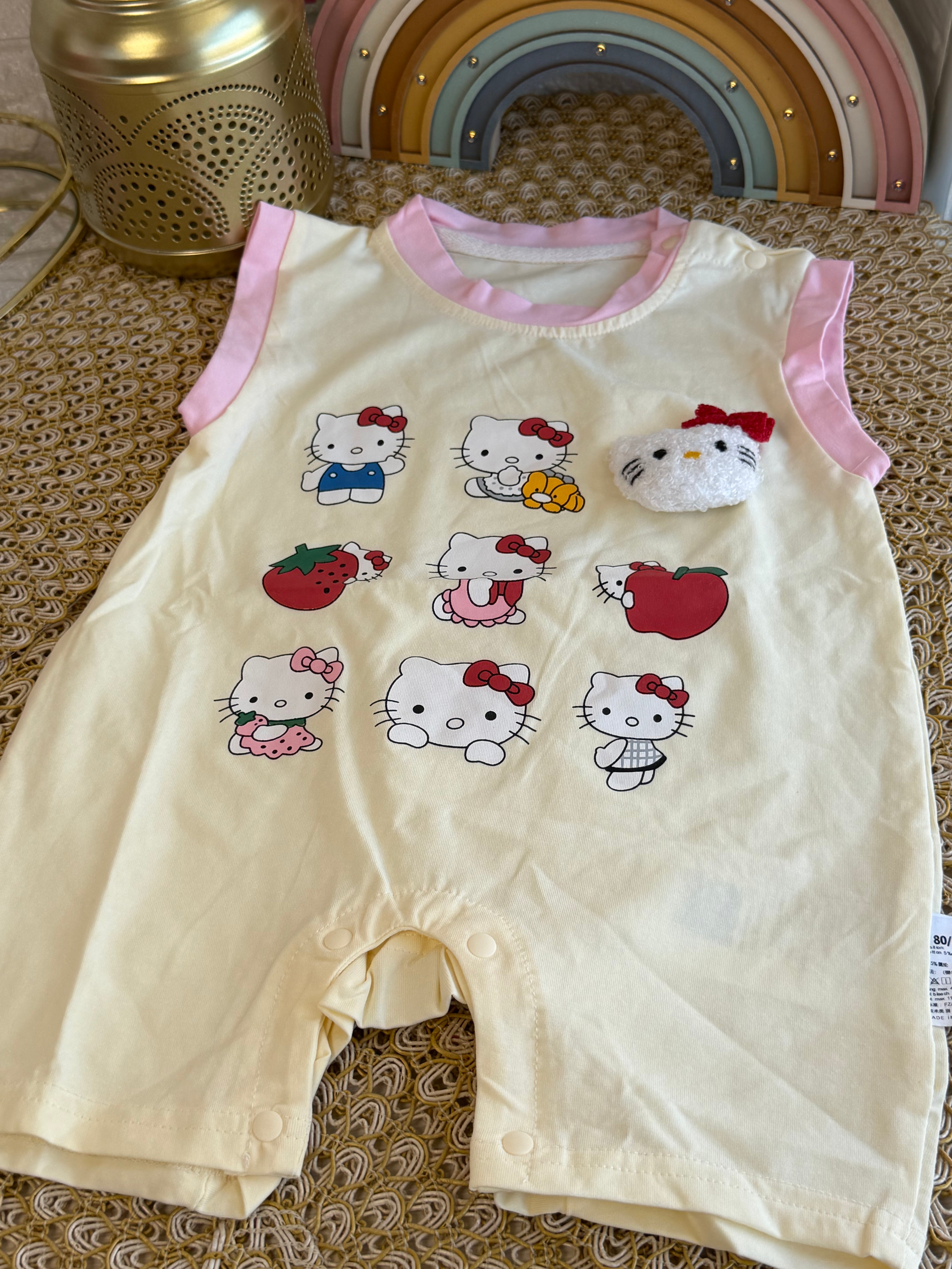 Enterizo Hello Kitty crema