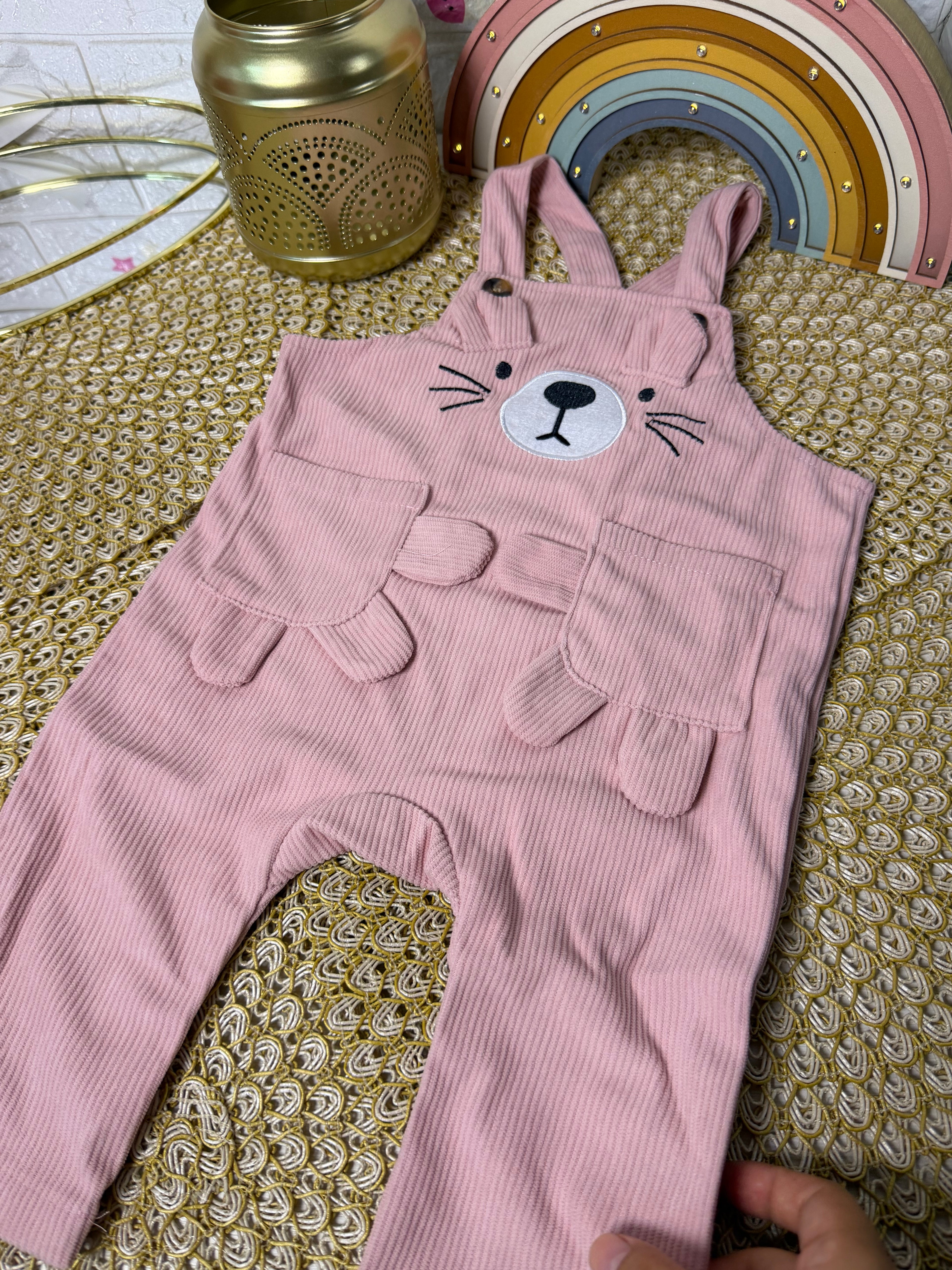 Overol rosa gatito