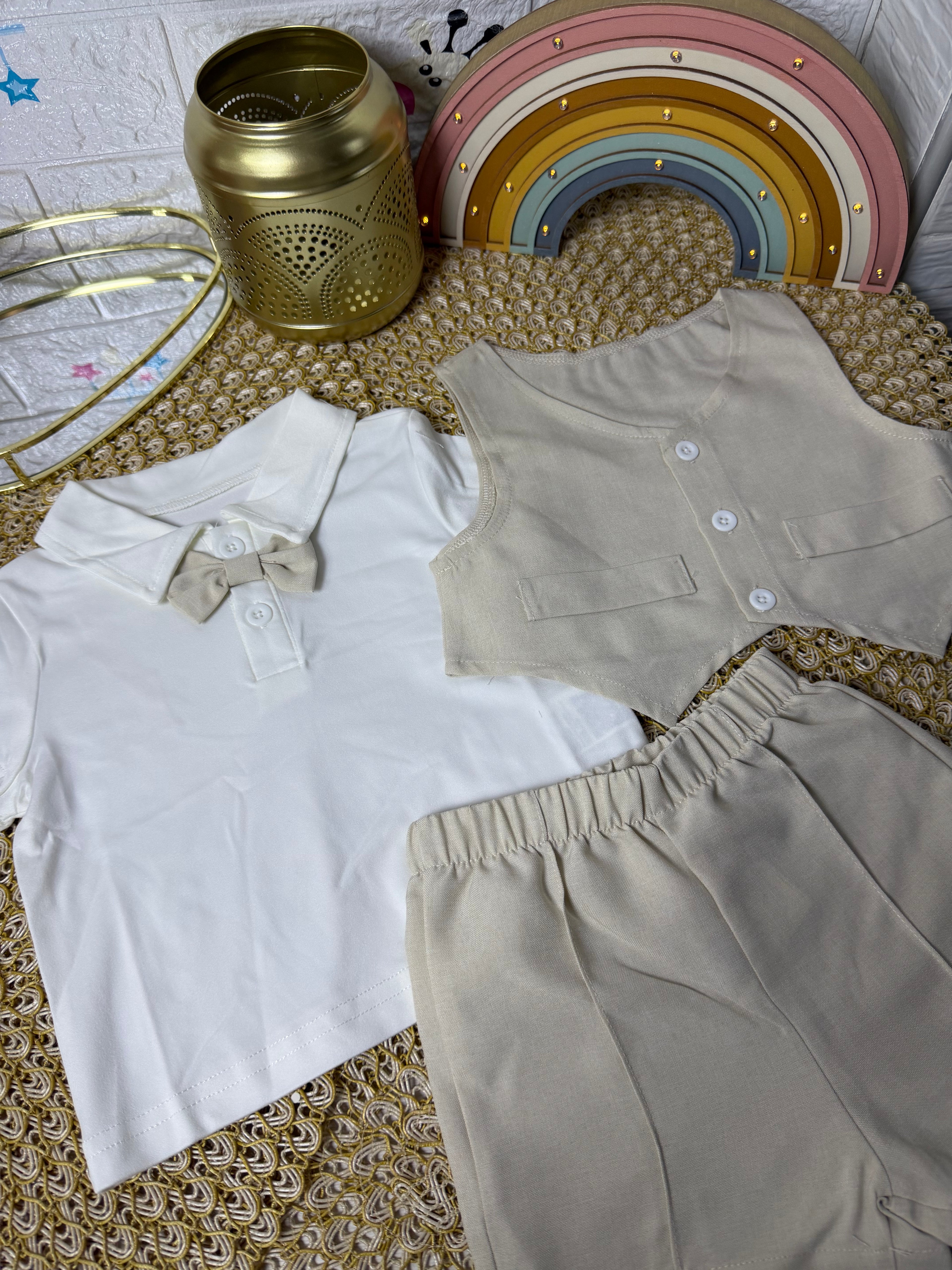 Conjunto 3 piezas beige corto elegante