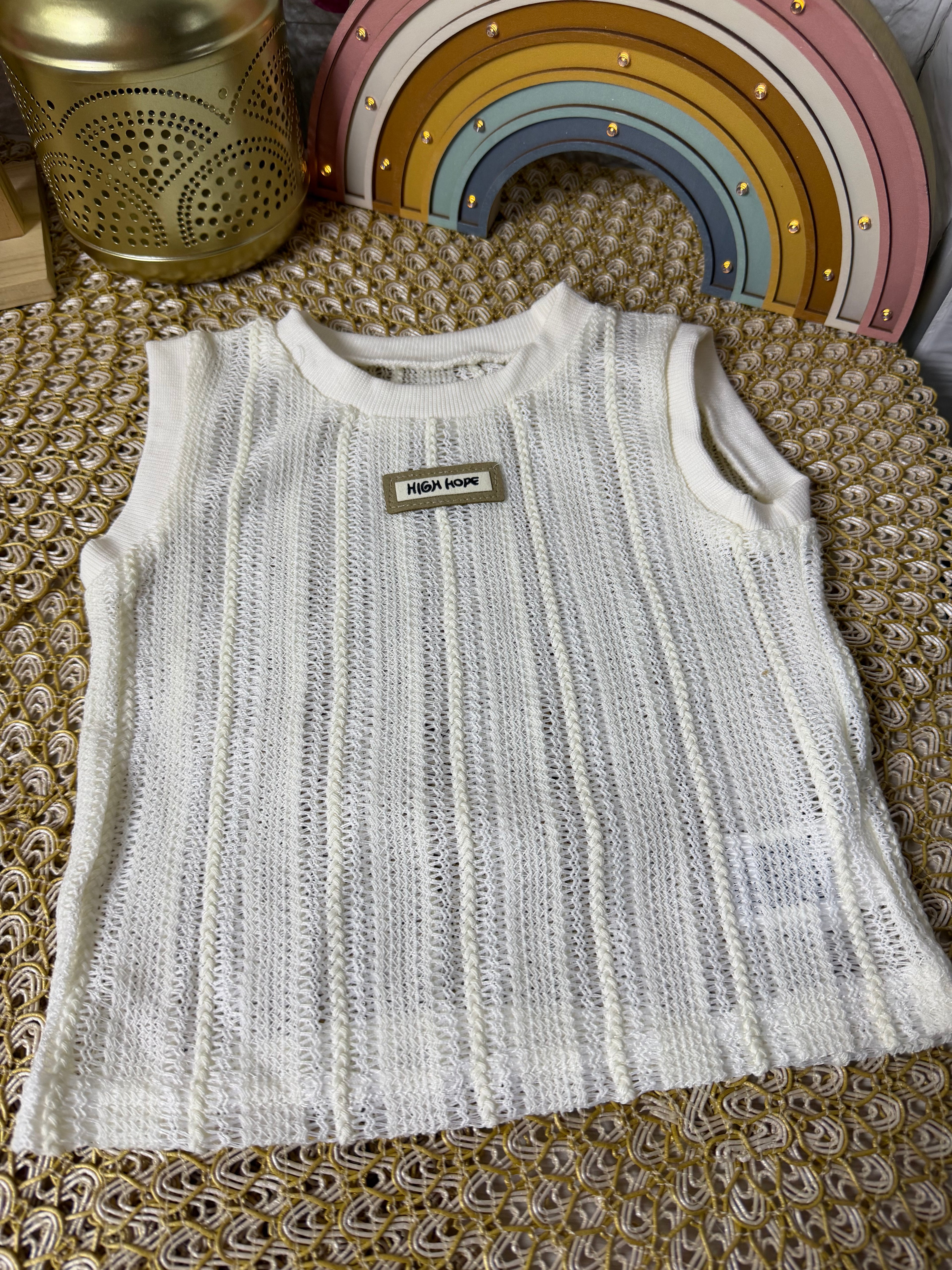 Camiseta sin mangas calada