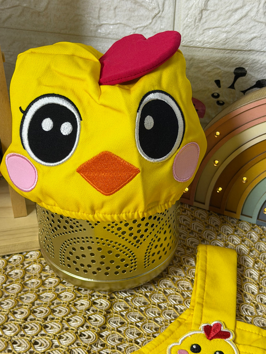 Enterizo con gorro pollito