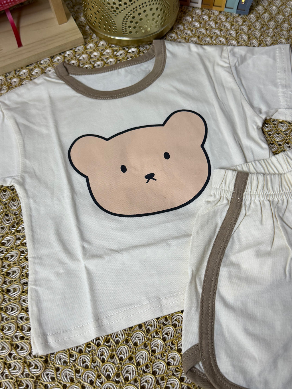 Conjunto 2 piezas corto beige osito
