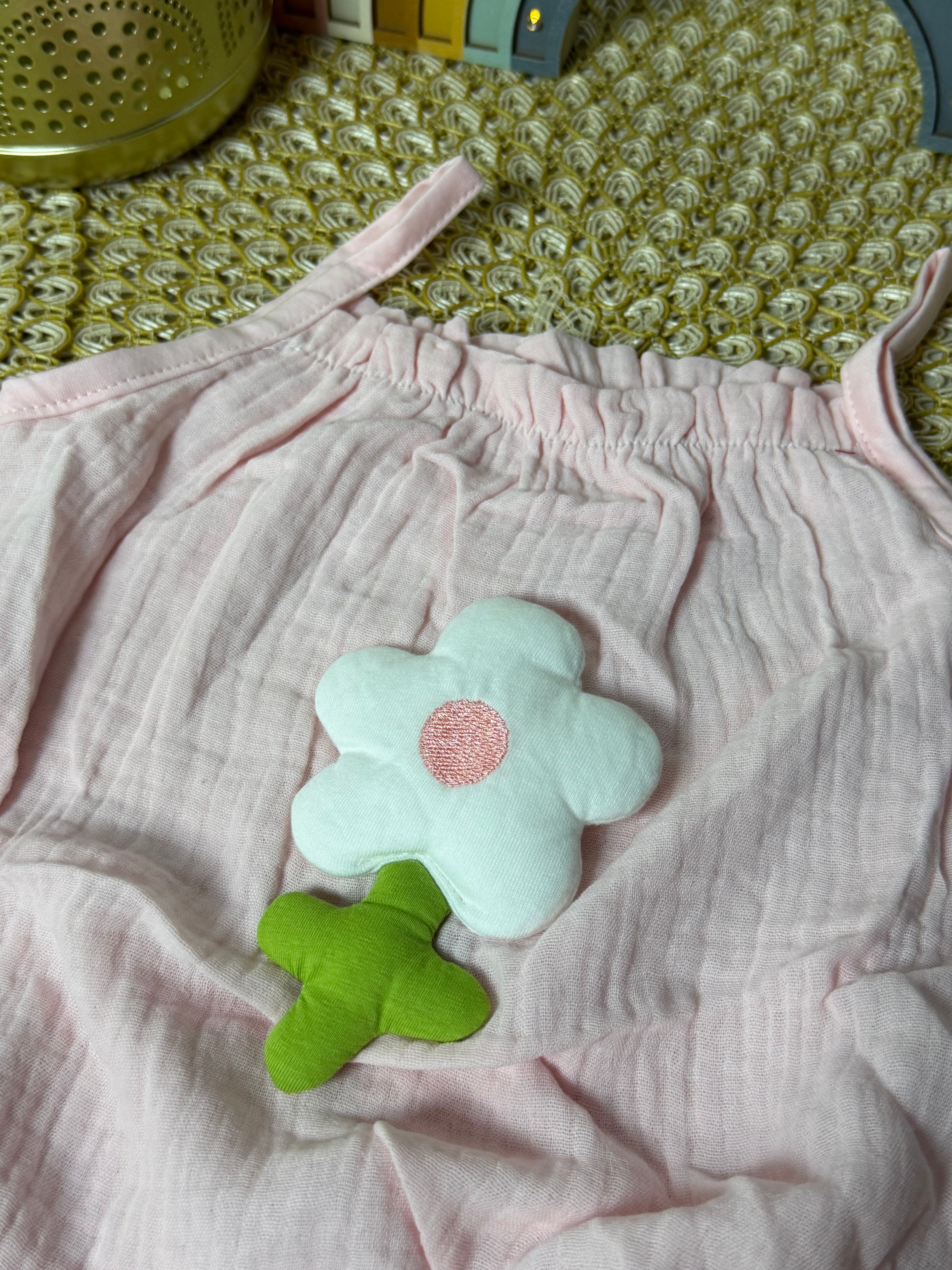 Pelele fresco rosa flor