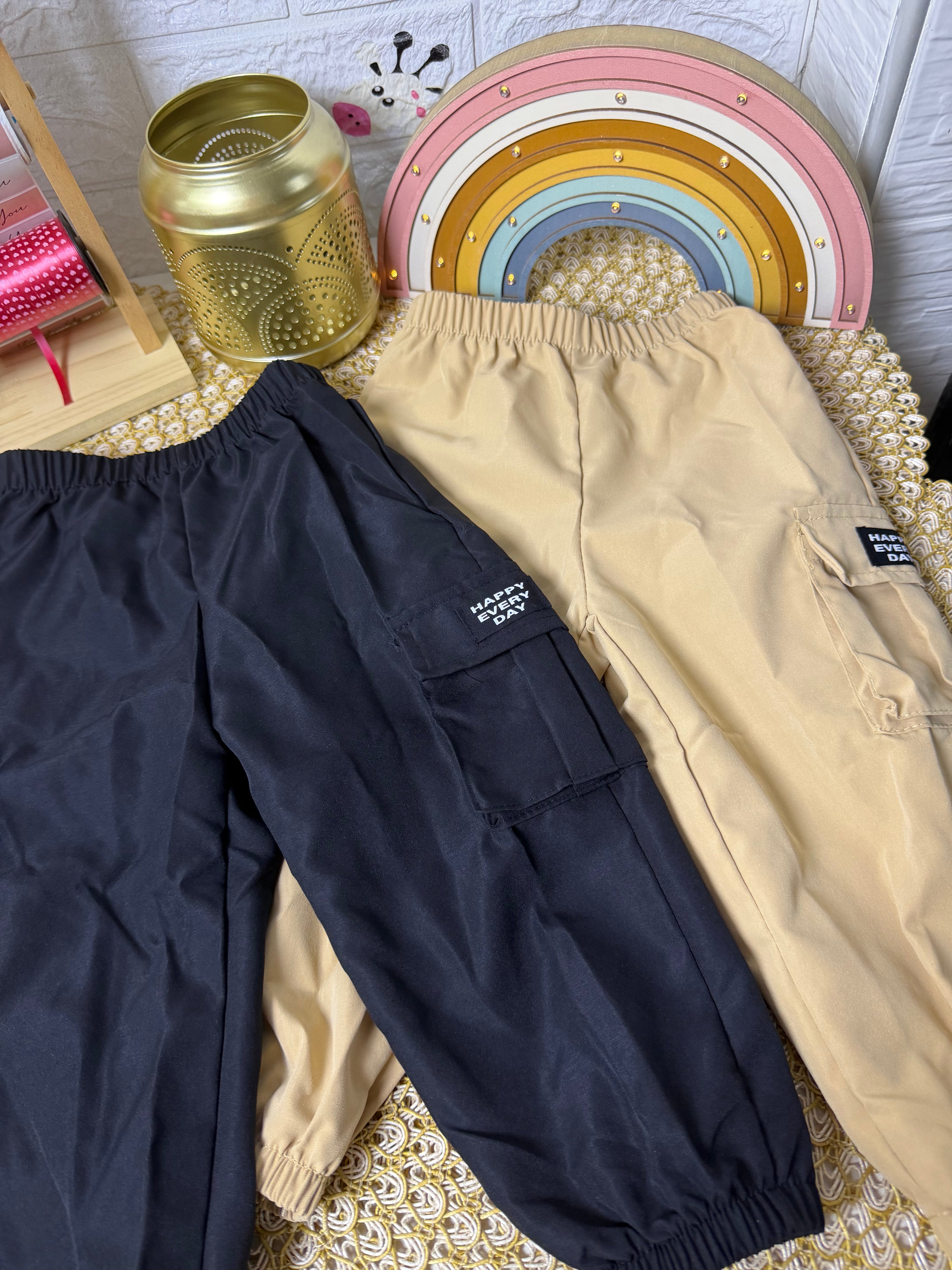 Pantalones deportivos dos bolsillos