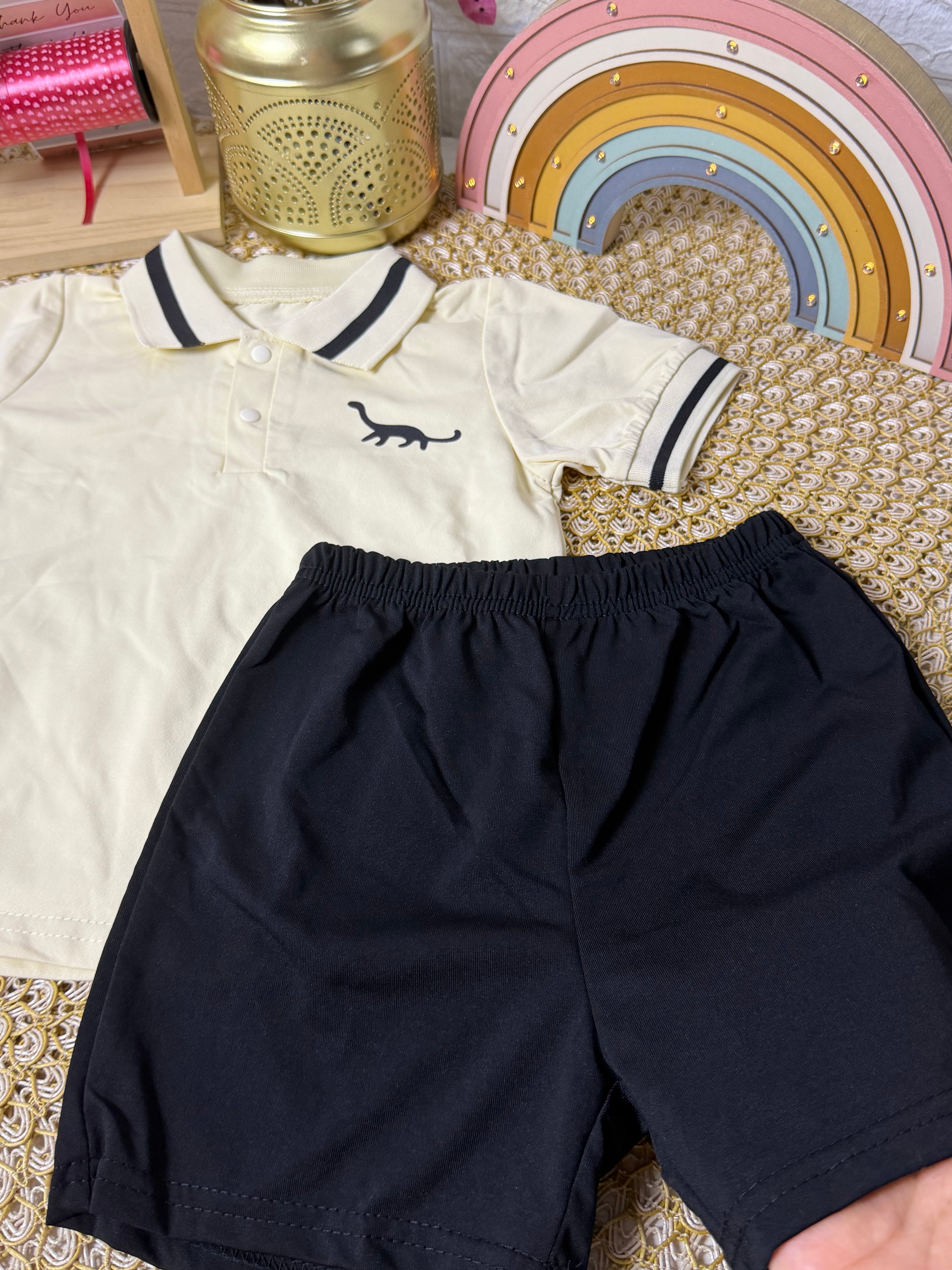 Conjunto 2 piezas crema camiseta y short